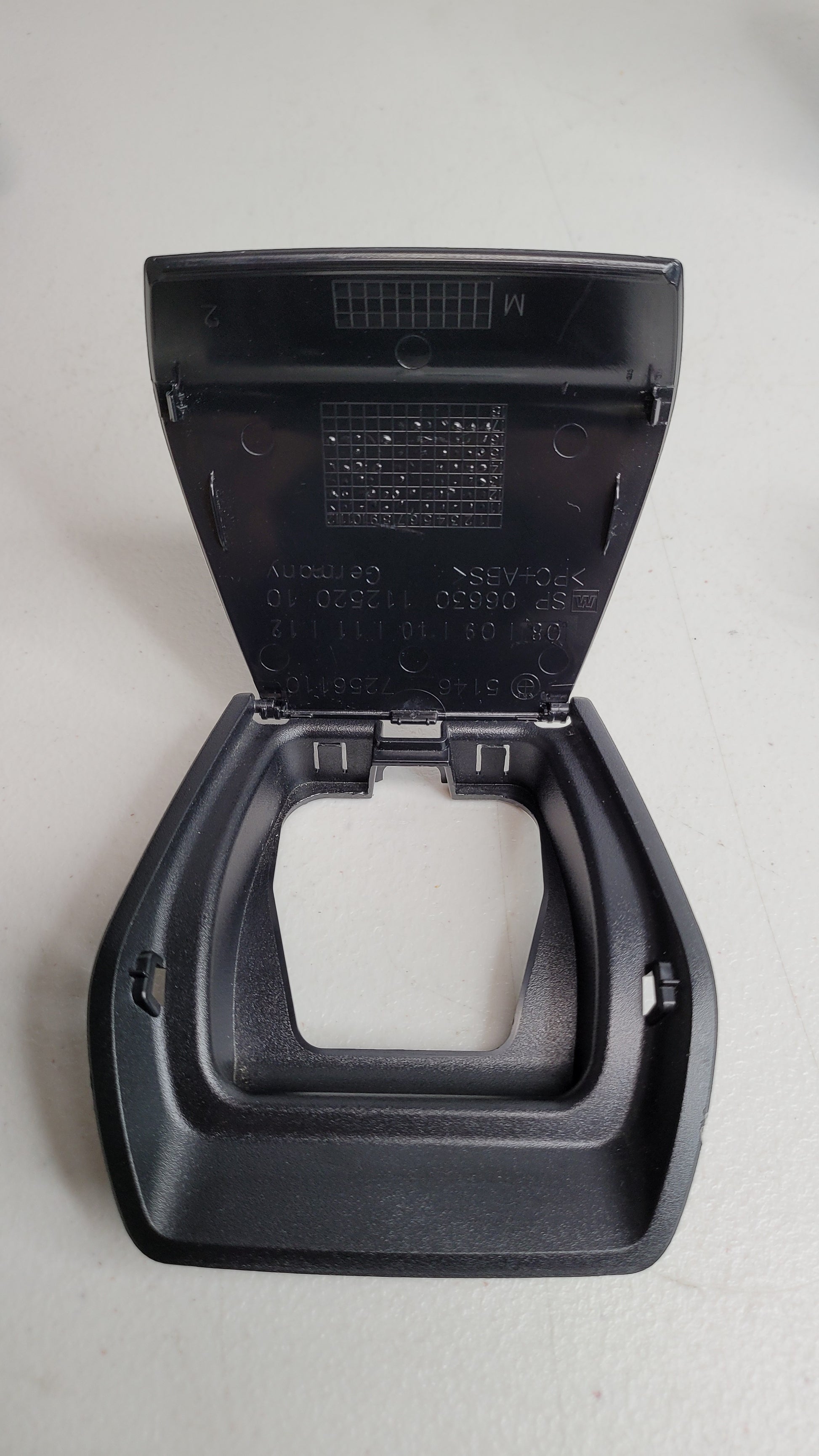 BMW 3 F30 F80 Rear Child Seat Isofix Cover Trim Black Lid Panel 112520-10 - MPerformance.parts