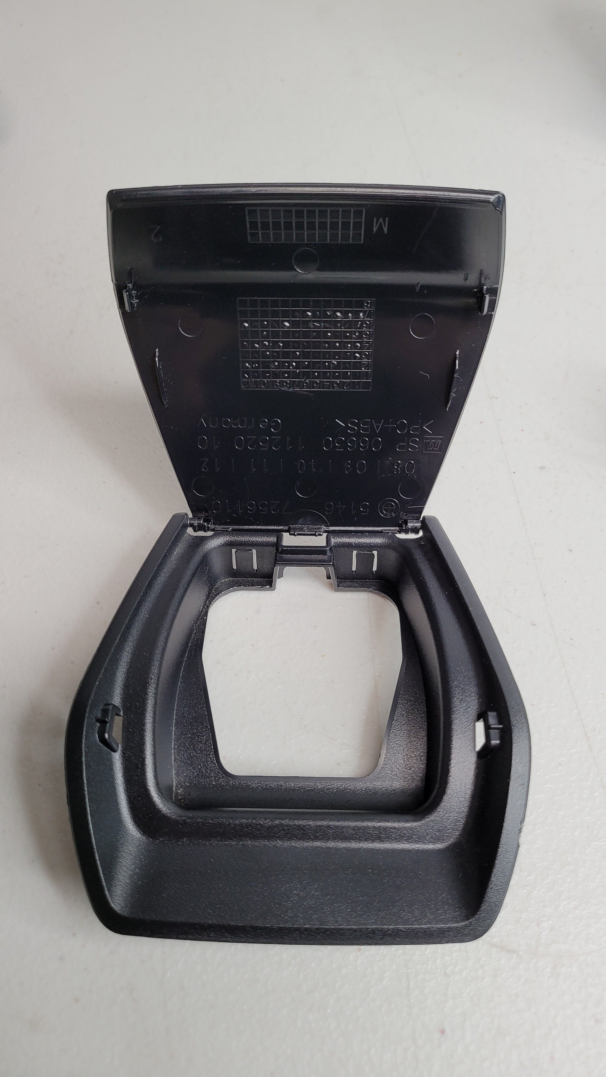 BMW 3 F30 F80 Rear Child Seat Isofix Cover Trim Black Lid Panel 112520-10 - MPerformance.parts