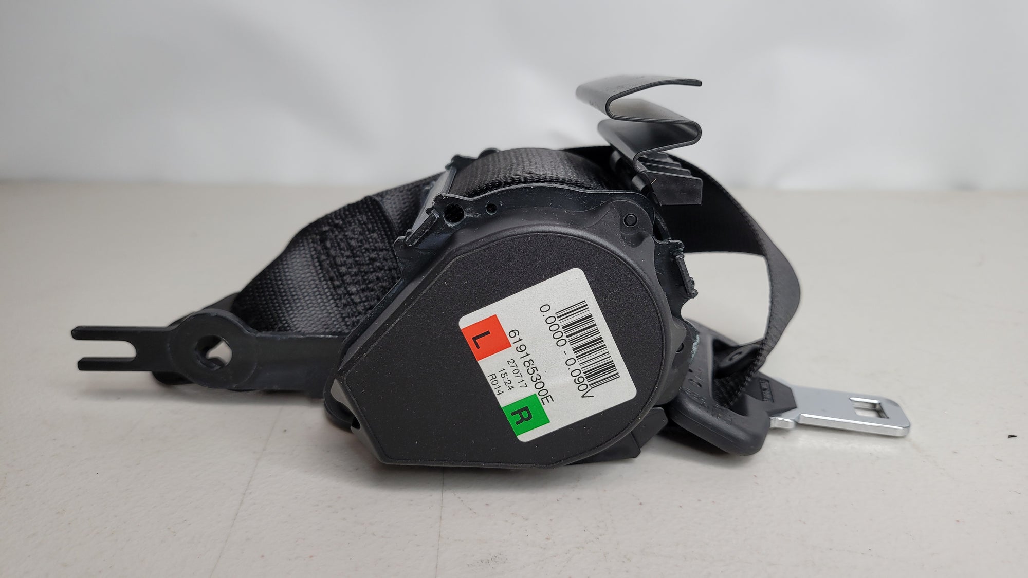 BMW 3 SERIES F80 PASSENGER REAR SEAT BELT 619185300E - MPerformance.parts