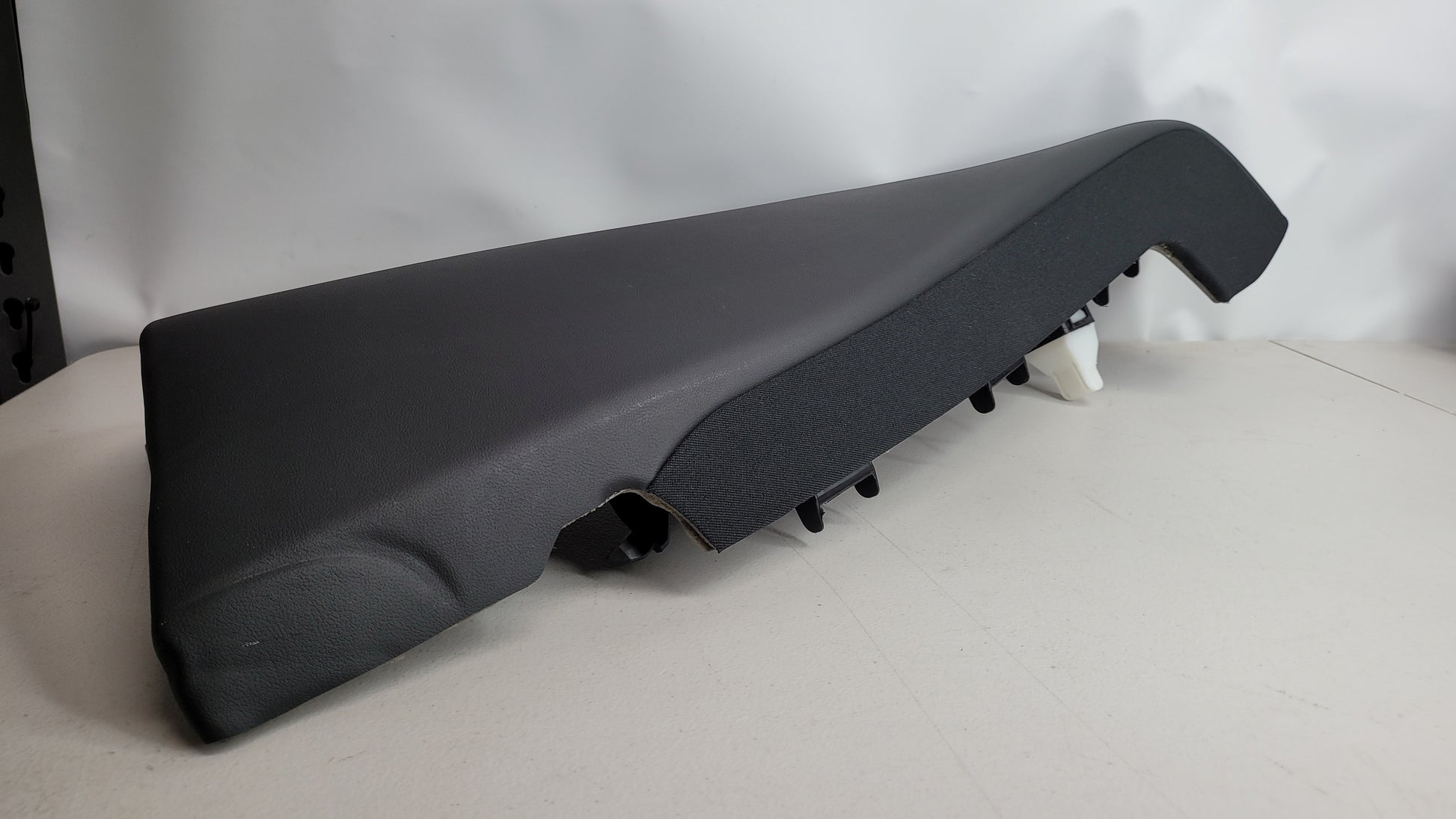 BMW M3 Bolster Leather Trim 8067346-02 - MPerformance.parts