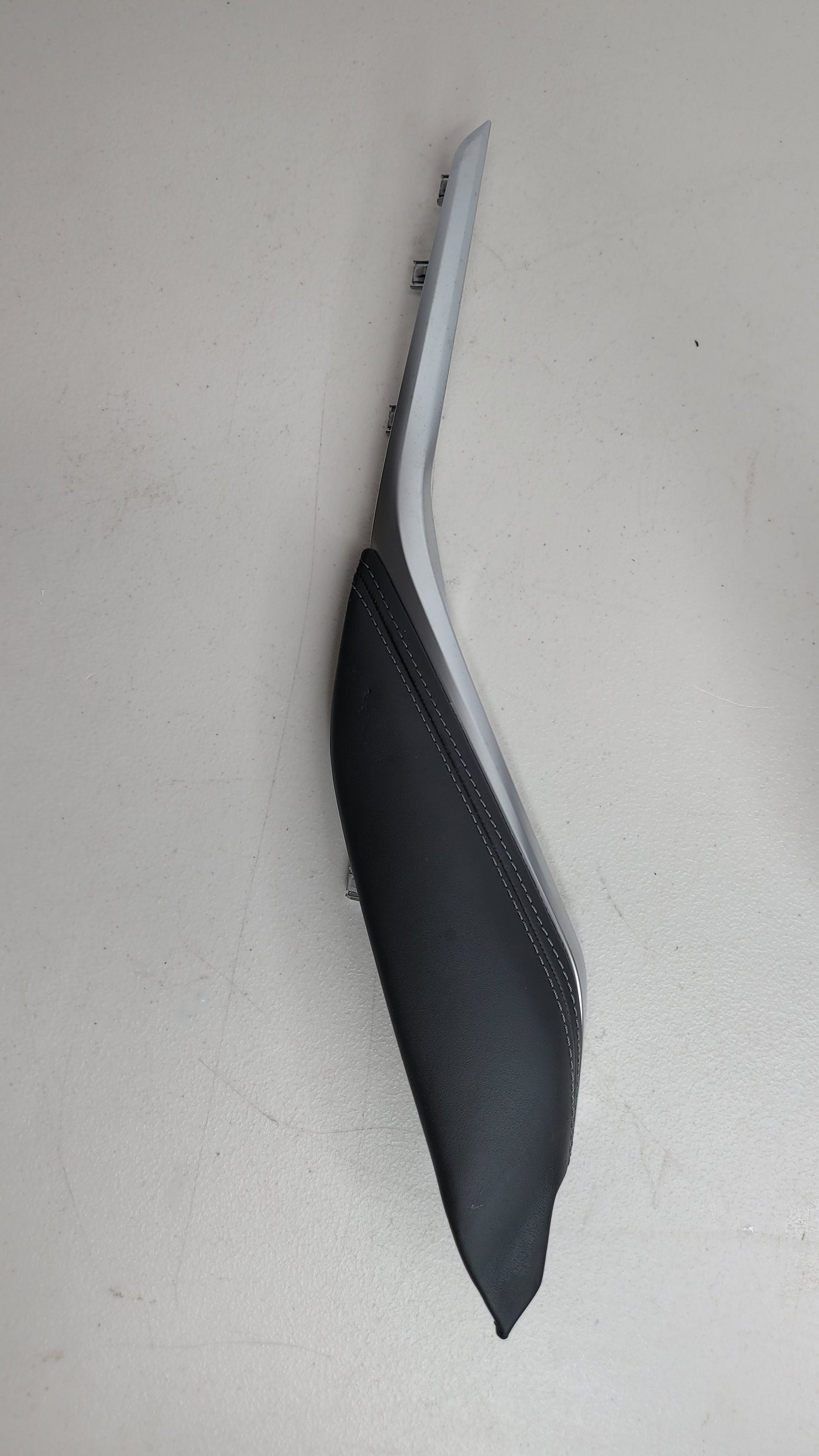 G80 M3 Driver Knee Leather Panel - 9502522-03 - MPerformance.parts