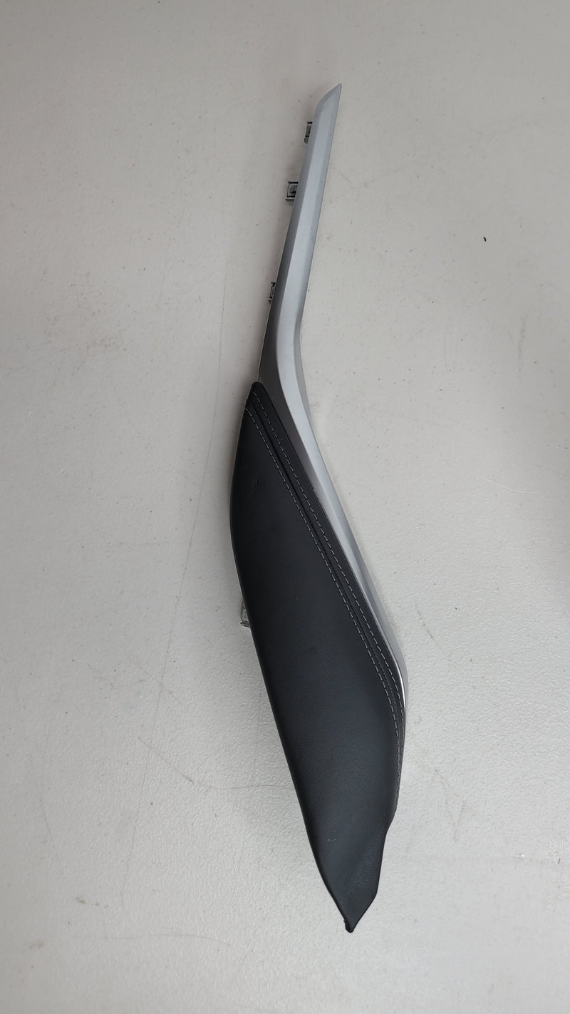 G80 M3 Driver Knee Leather Panel - 9502522-03 - MPerformance.parts