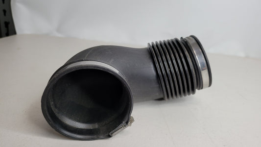 2015-2020 BMW 13-71-7-846-271 BMW 13717846271 Clean Air Pipe, Top 7846271 02