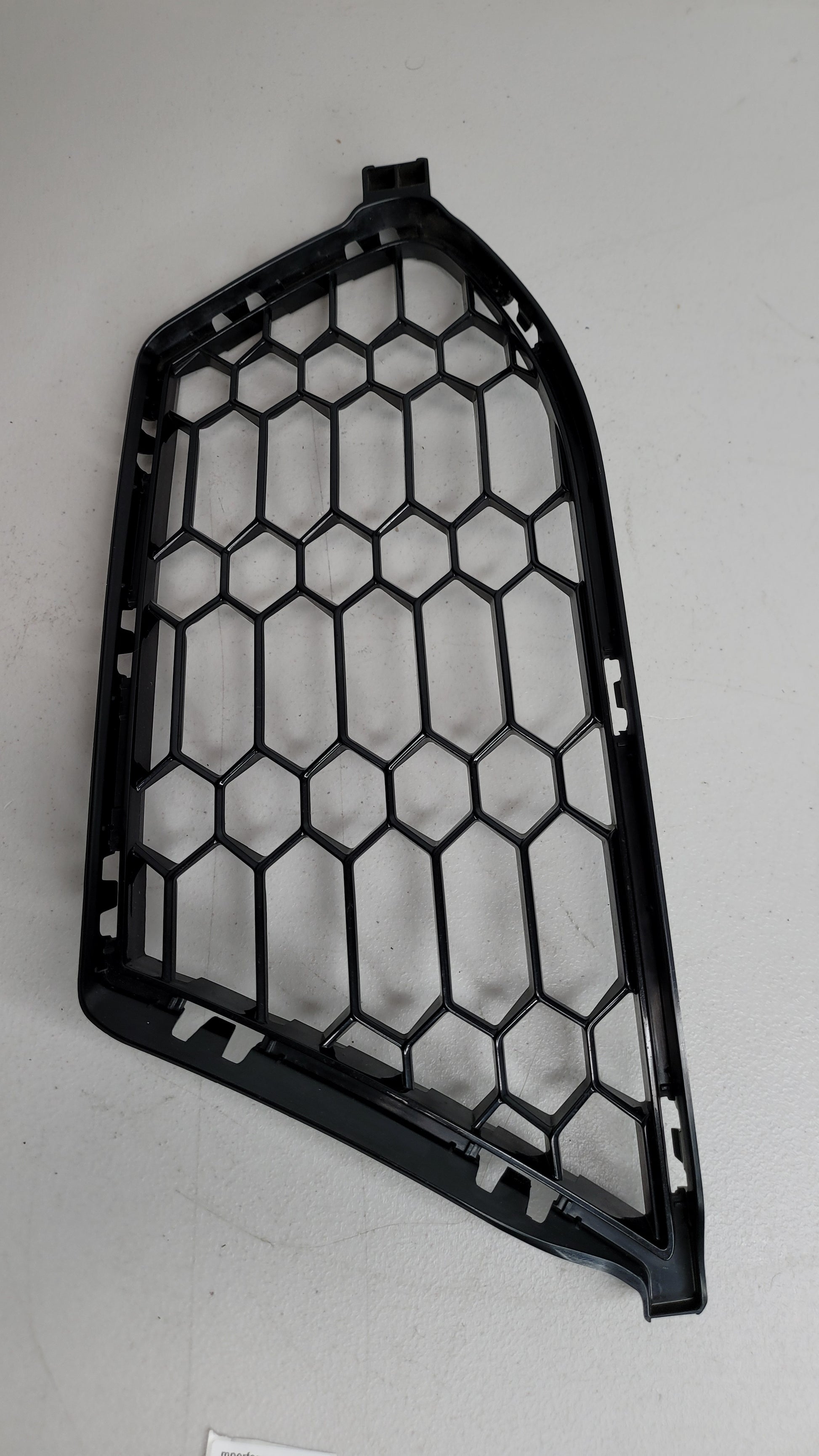 BMW M4 COUPE G82 FRONT LEFT BUMPER GRILLE 51118069439 - MPerformance.parts