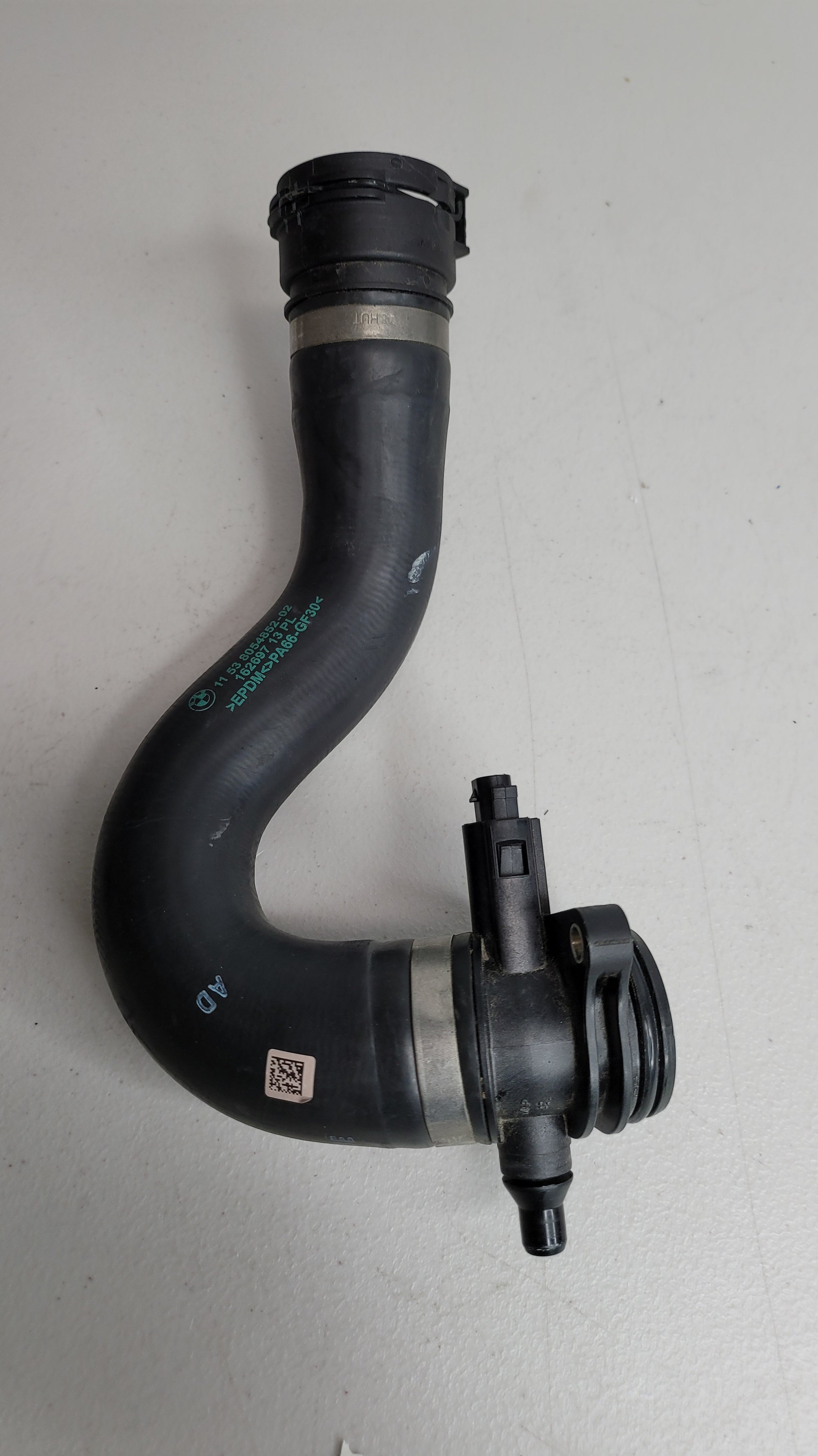 BMW M4 M3 G82 G83 G80 Front Engine Coolant Hose Pipe Line 8054852-02 - MPerformance.parts