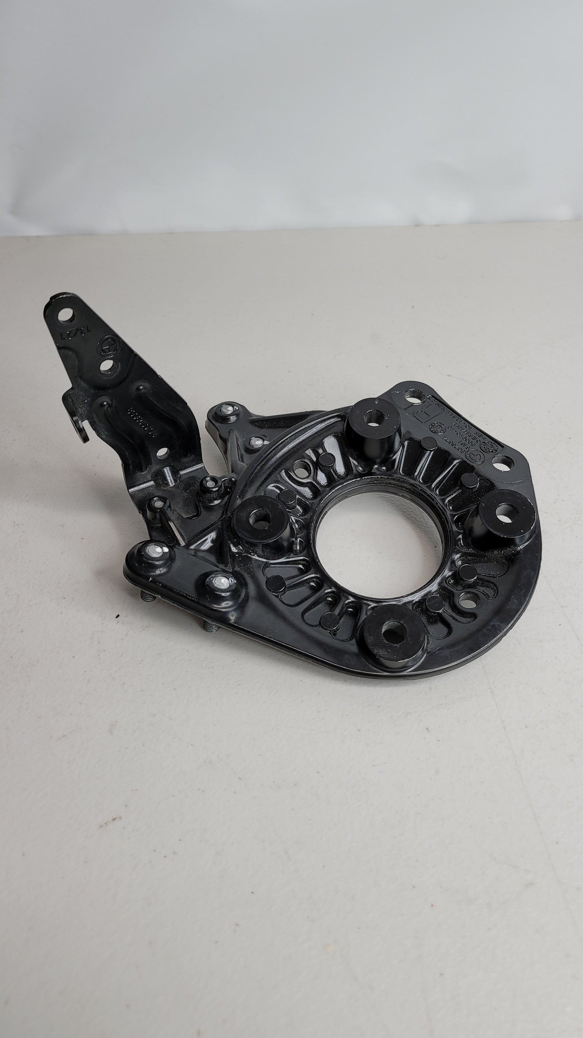 BMW G80 G82 G83 M3 M4 Strut Tower Brace Mount Right 8076674 - MPerformance.parts