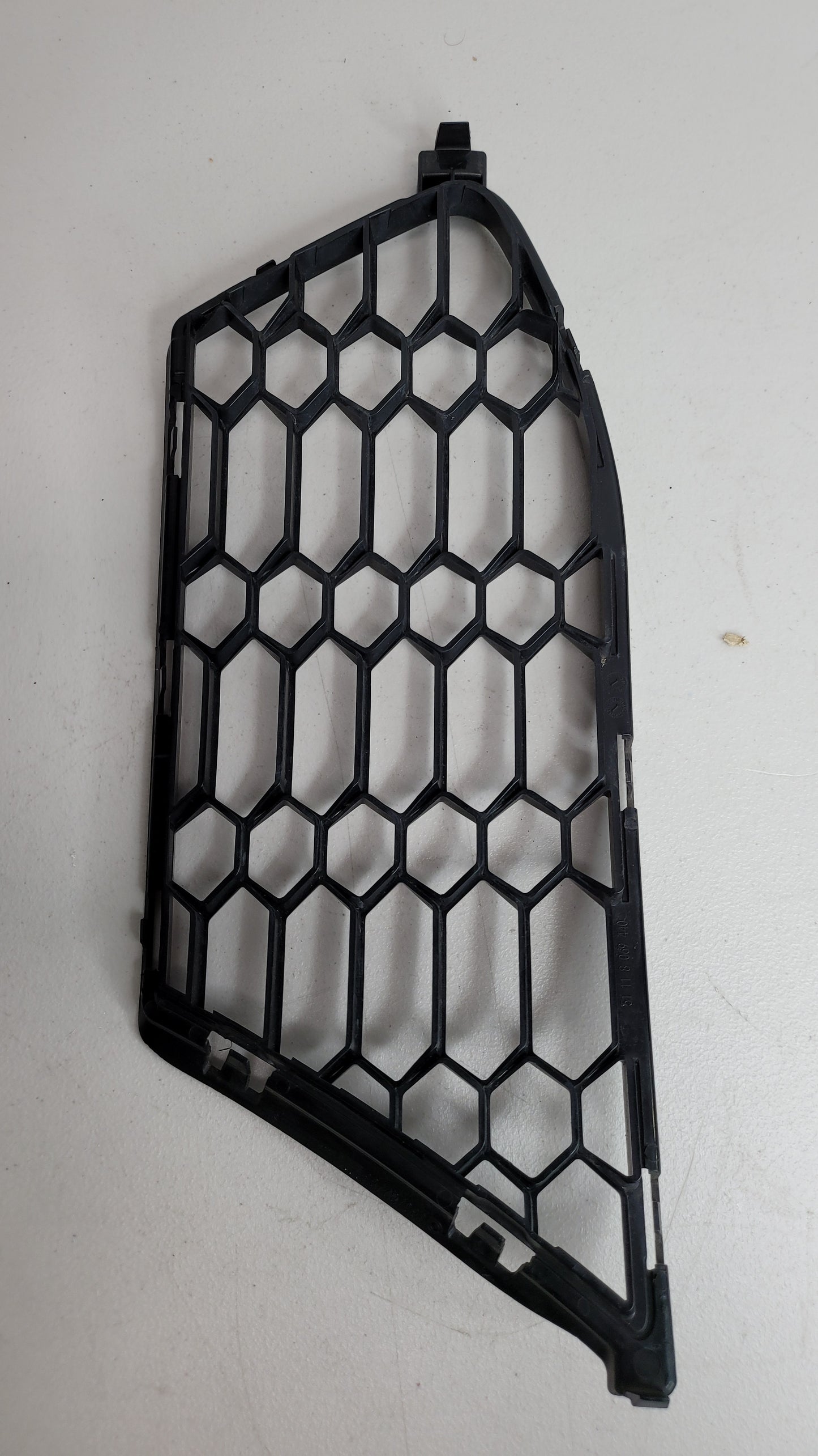 BMW COUPE G82 M4 FRONT BUMPER RIGHT AIR GRILLE 51118069440 - MPerformance.parts