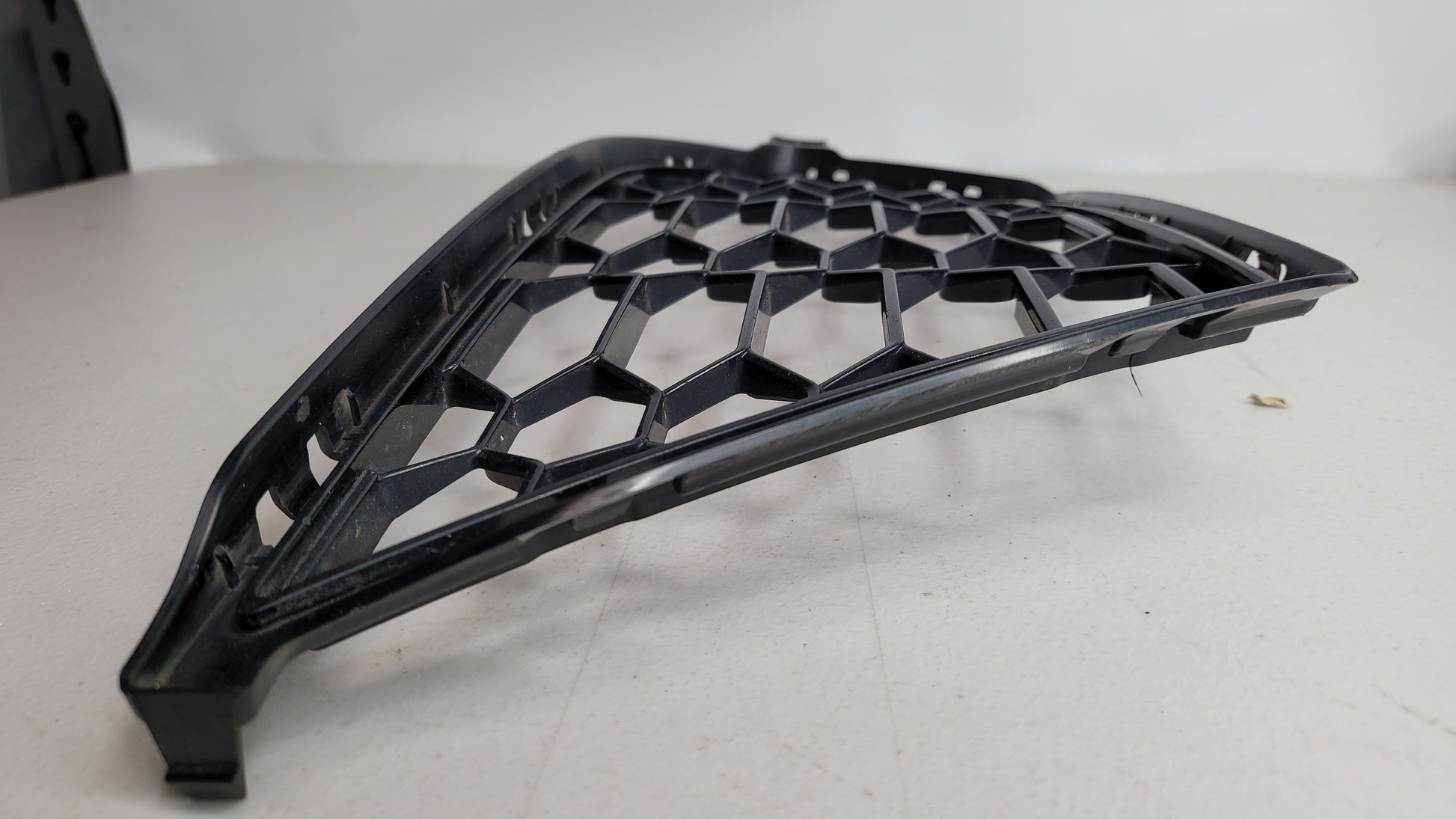 BMW COUPE G82 M4 FRONT BUMPER RIGHT AIR GRILLE 51118069440 - MPerformance.parts