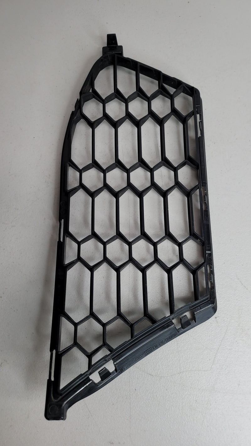 BMW M4 COUPE G82 FRONT LEFT BUMPER GRILLE 51118069439 - MPerformance.parts
