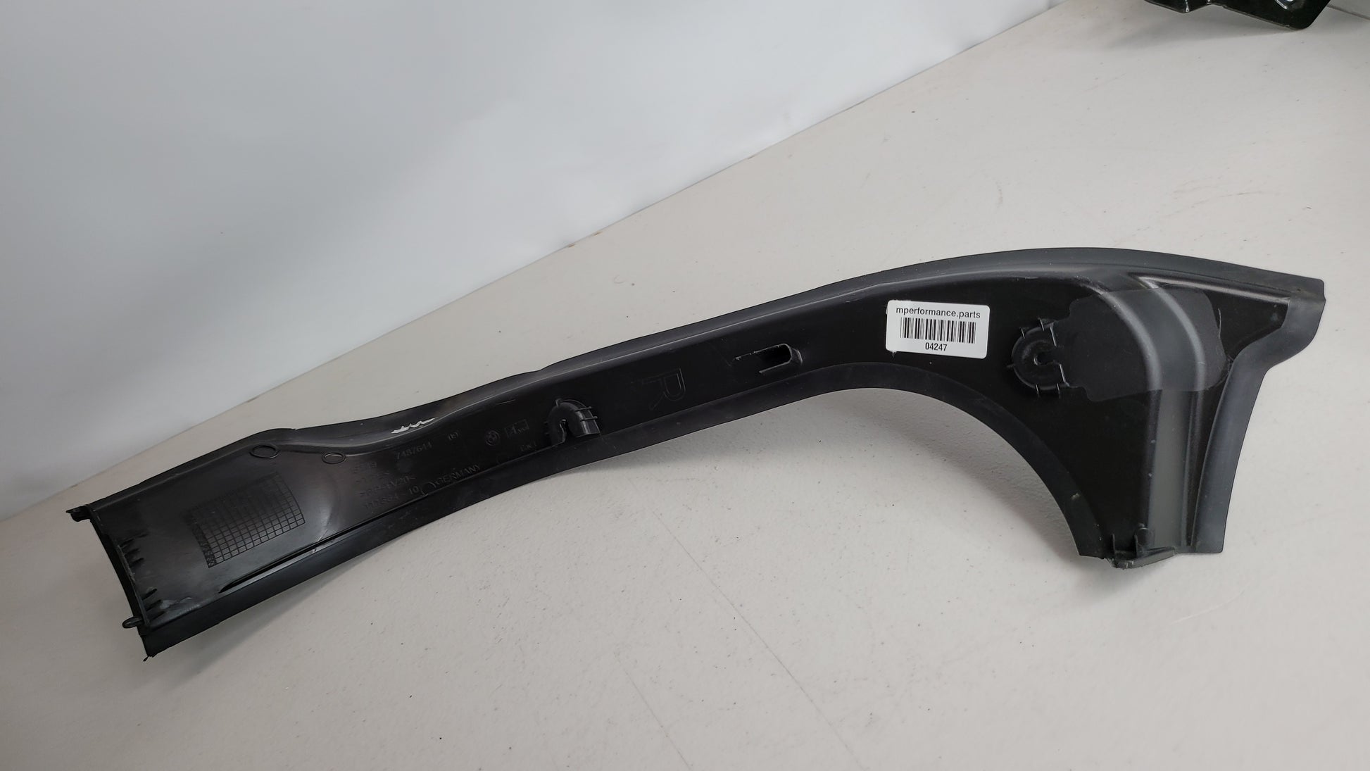 BMW SERIES G82 M4 RIGHT SIDE TRUNK TRIM COVER 7487644 - MPerformance.parts