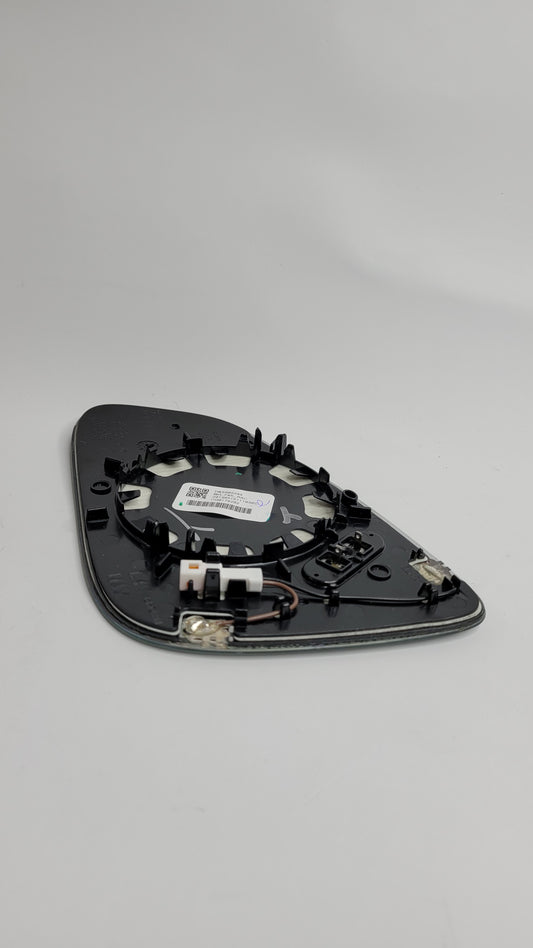 BMW 3 M3 F80 M4 F82 F83 6002244 RIGHT MIRROR GLASS AUTO DIMMING HEATED - MPerformance.parts