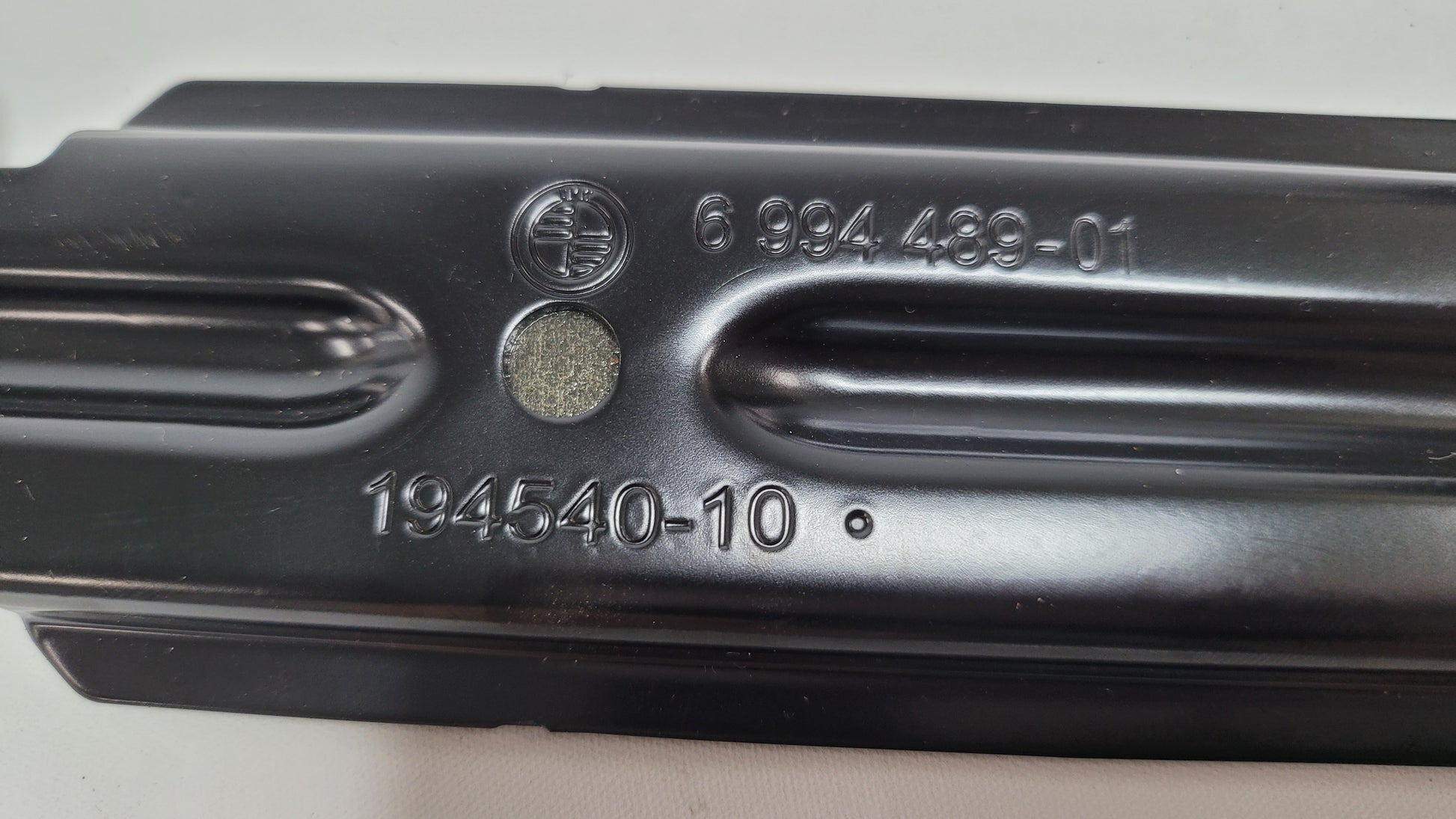 BMW 3 SERIES G20 - 2018 2019 2020 2021 - BATTERY HOLD DOWN CLAMP 194540-10 - MPerformance.parts