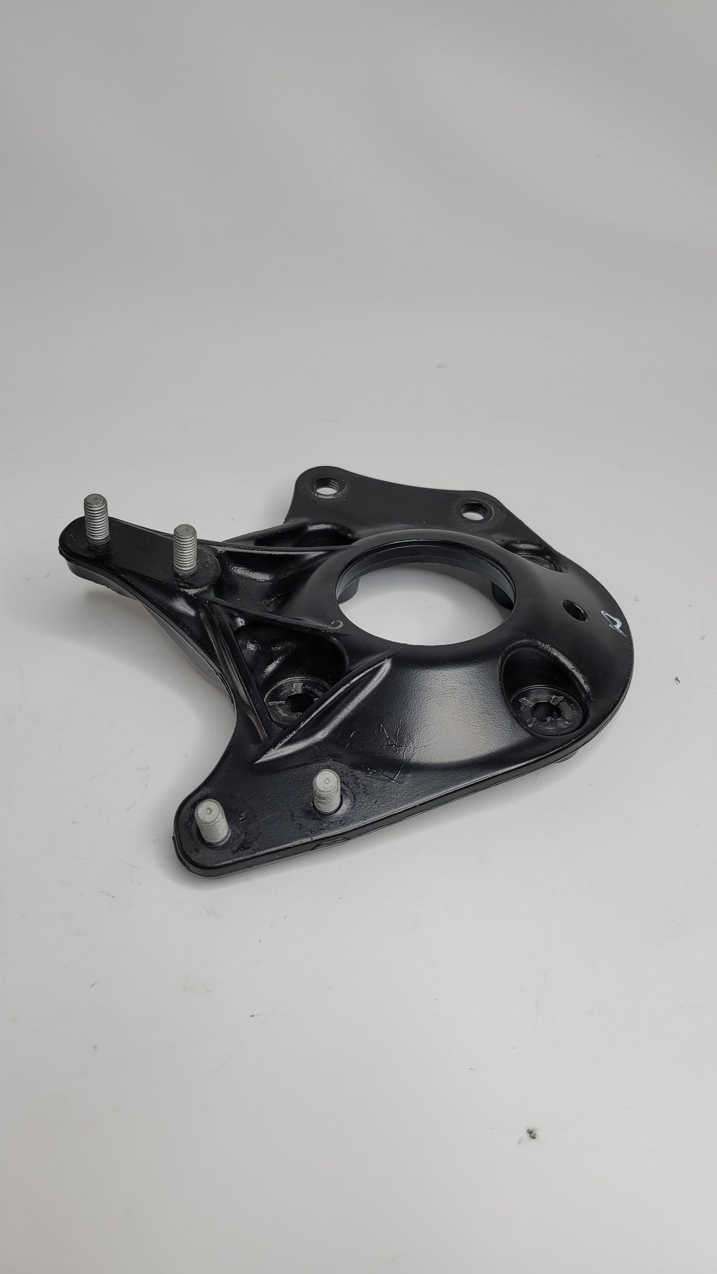 BMW M3 G80 Front Left Strut Mount Tower Brace Mount 8076673 - MPerformance.parts