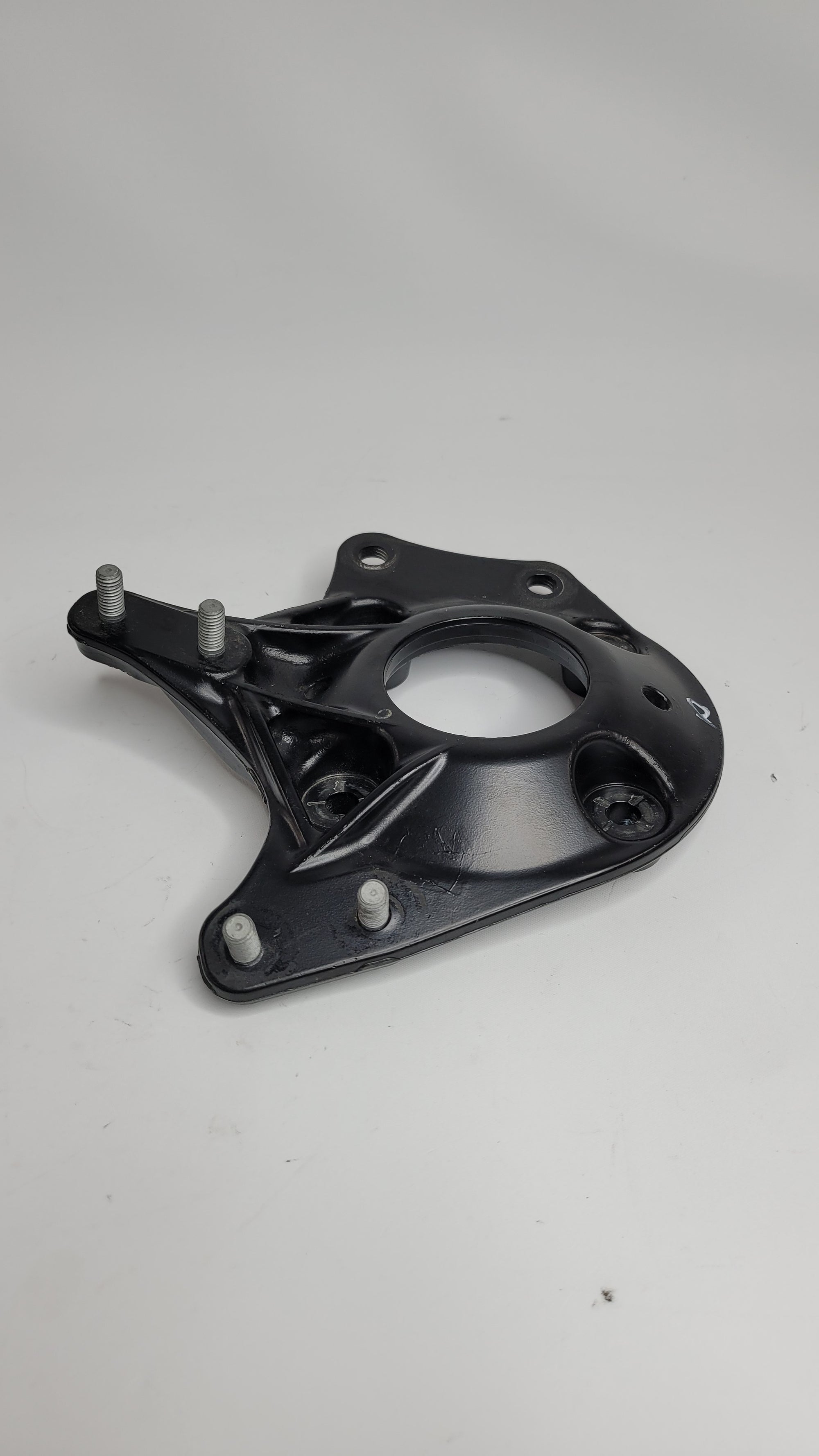 BMW M3 G80 Front Left Strut Mount Tower Brace Mount 8076673 - MPerformance.parts