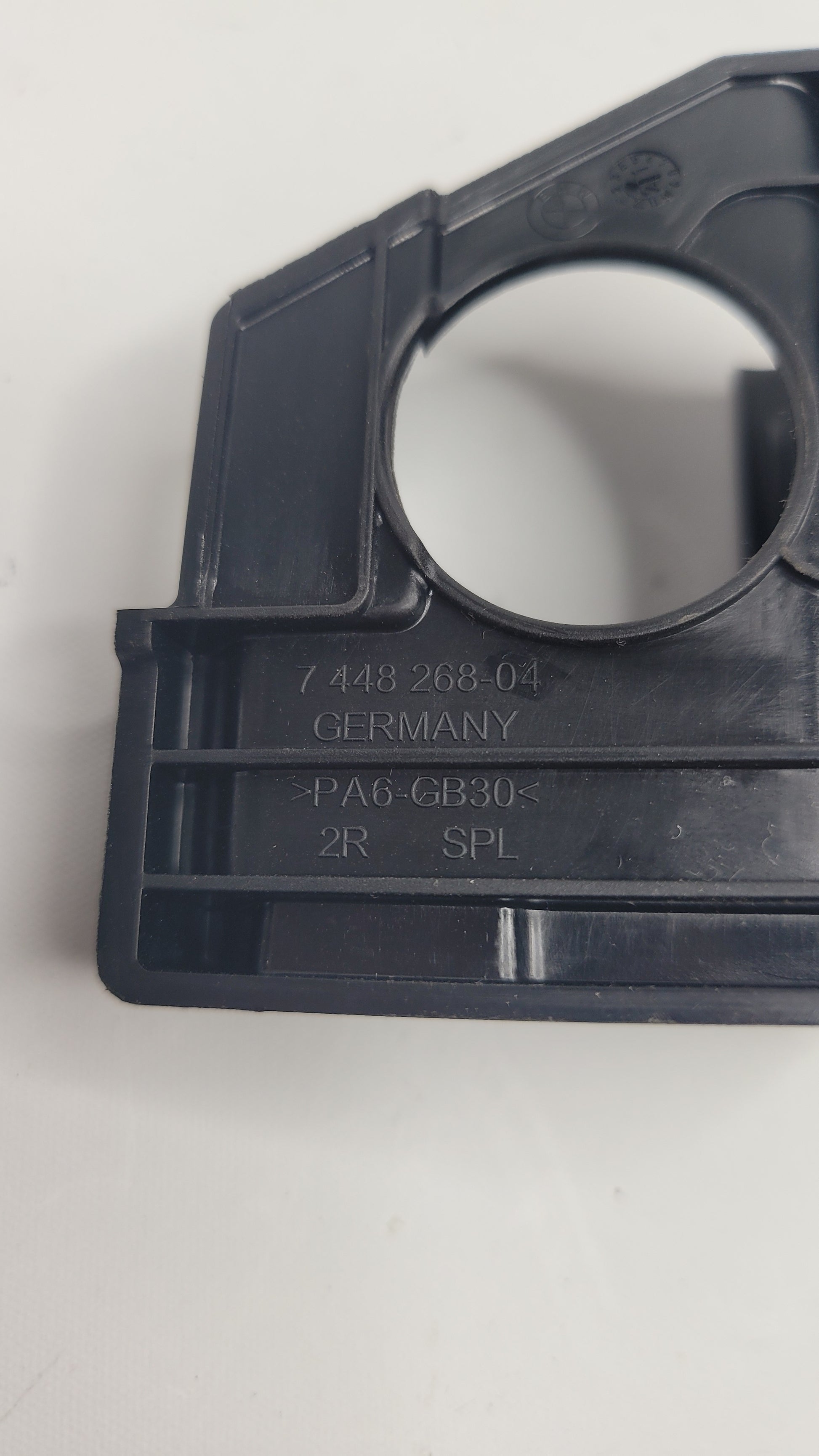 BMW G80 G82 M3 M4 RIGHT SEAT RAIL COVER 7448268 - MPerformance.parts
