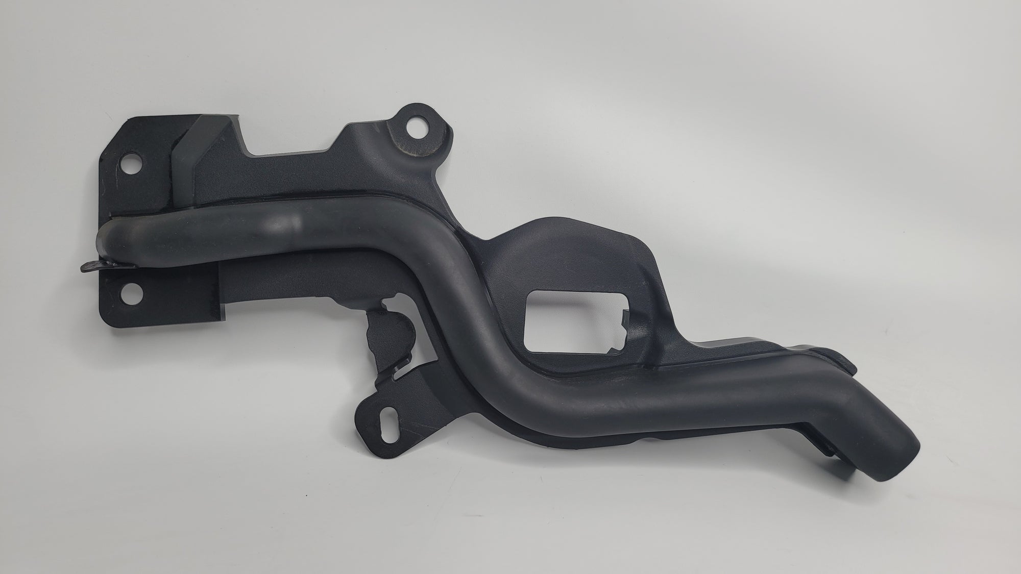 BMW G80 G81 M3 G82 G83 M4 LEFT SIDE ENGINE COMPARTMENT RUBBER 8075015 - MPerformance.parts