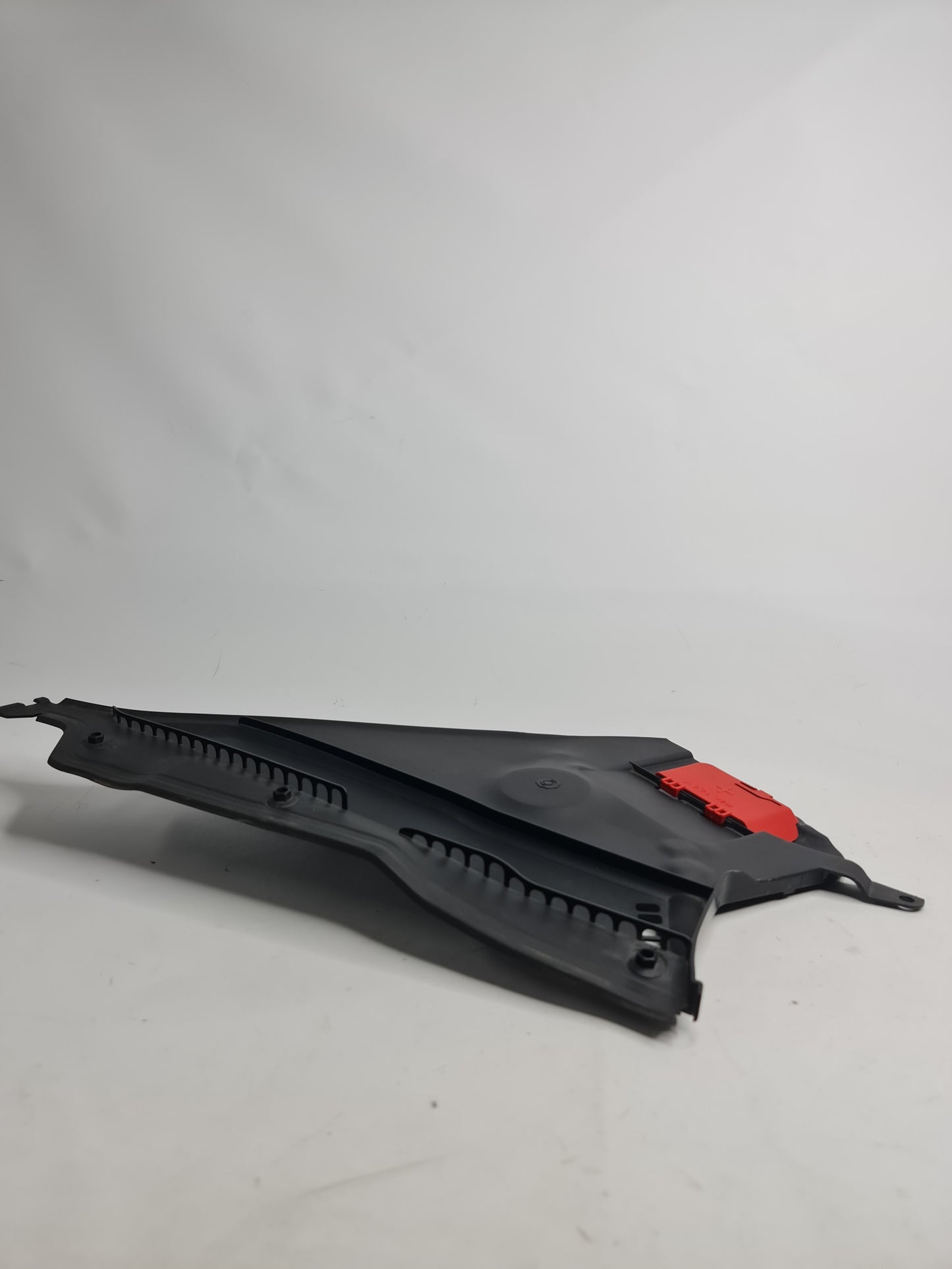 BMW 3 4 Series F80 M3 F82 M4 Trim Cowl Panel Cover Engine Mounting 8059700 - MPerformance.parts