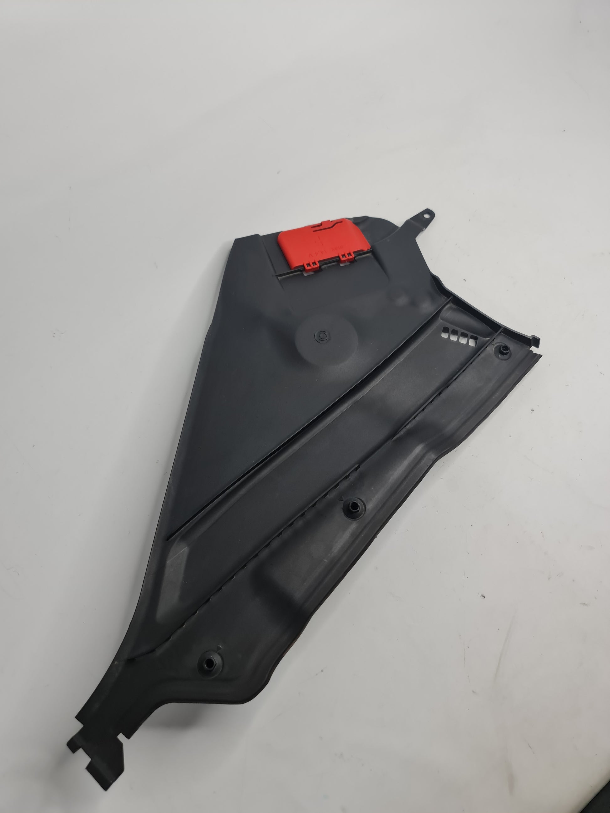 BMW 3 4 Series F80 M3 F82 M4 Trim Cowl Panel Cover Engine Mounting 8059700 - MPerformance.parts