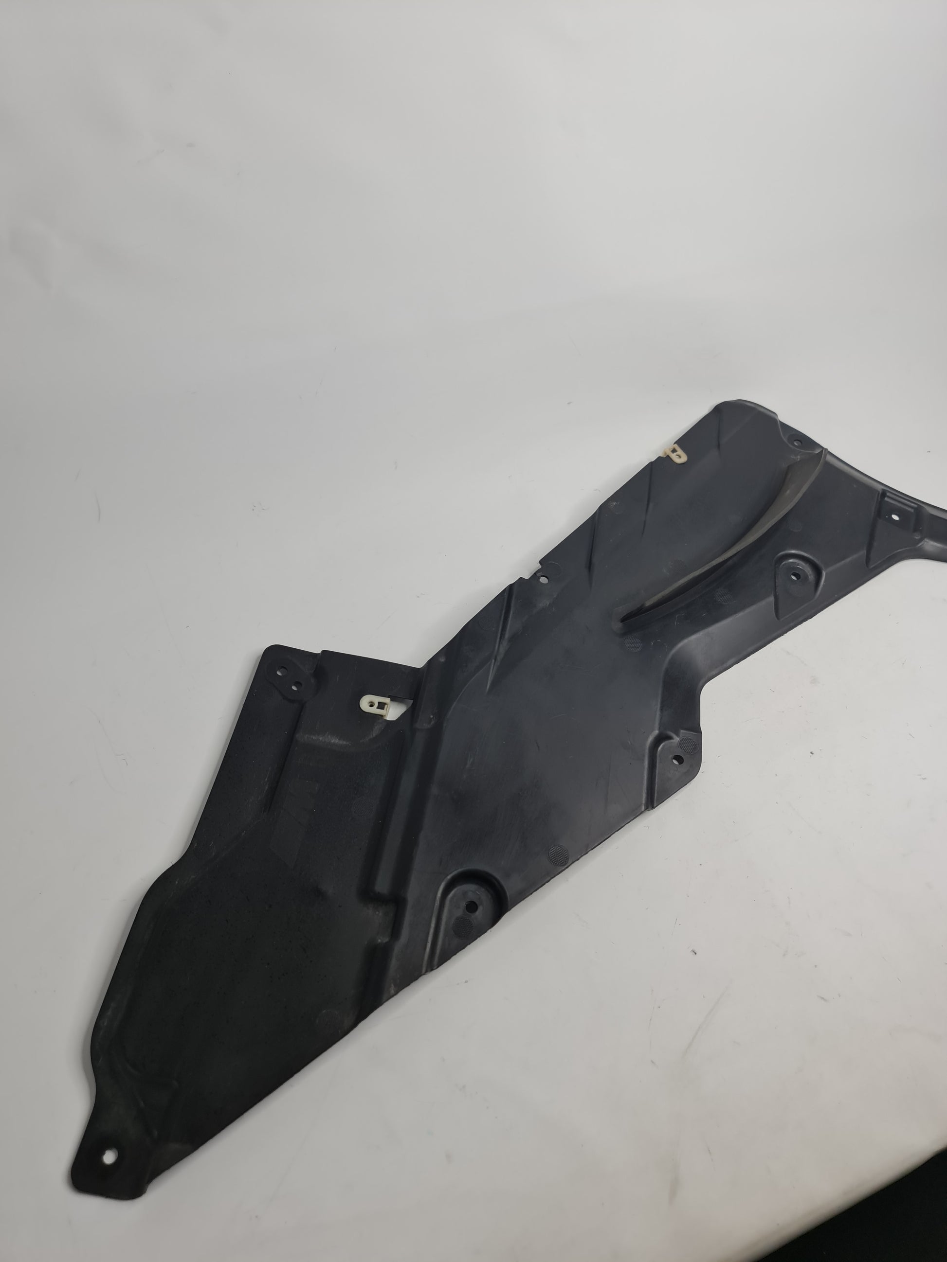 BMW M3 M4 G80 G82 G83 UNDERBODY PANELLING TRIM RIGHT SIDE 8080540 - MPerformance.parts