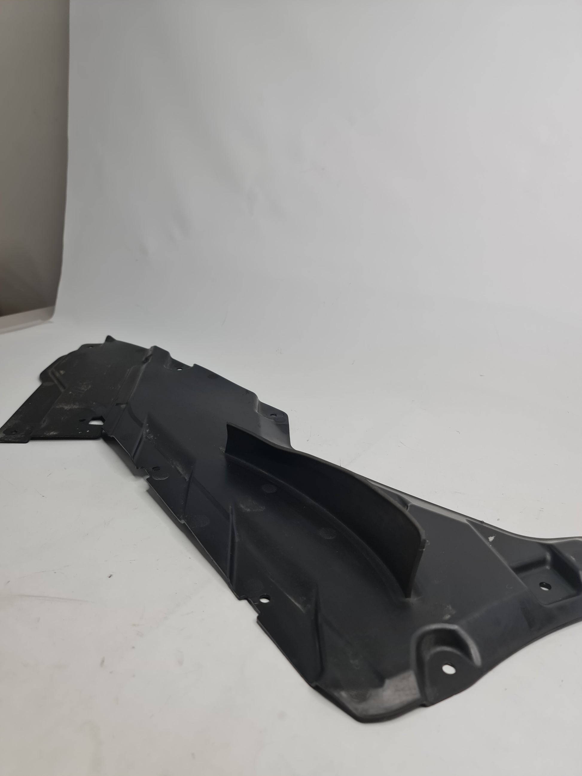BMW M3 M4 G80 G82 G83 UNDERBODY PANELLING TRIM LEFT SIDE 8080539 - MPerformance.parts