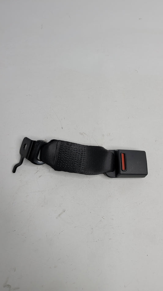 BMW M3 G80 - REAR Centre SEAT BELT Buckle / Receiver 7496283 - MPerformance.parts