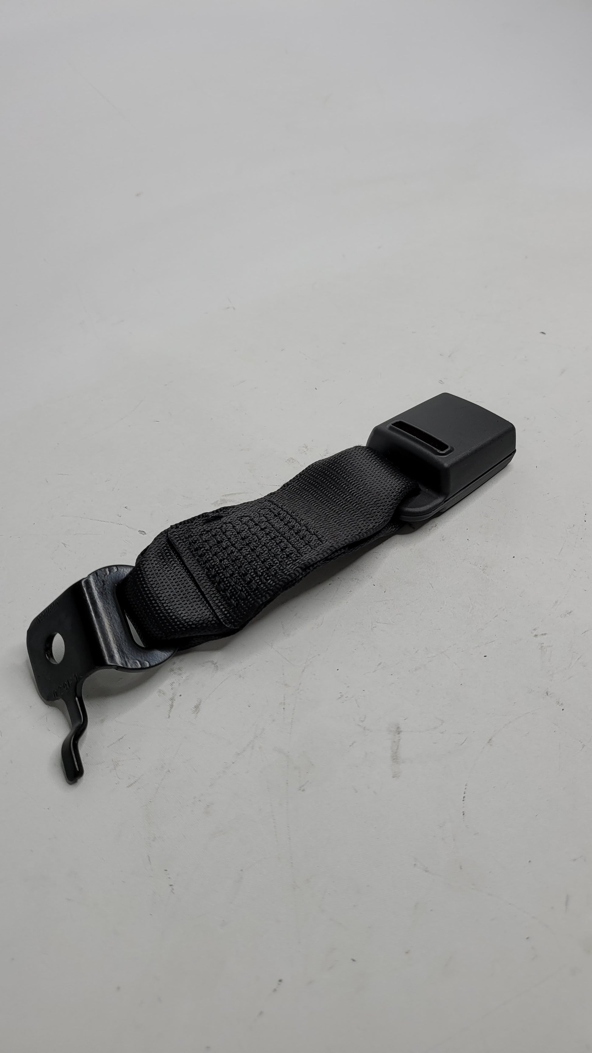 BMW M3 G80 - REAR Centre SEAT BELT Buckle / Receiver 7496283 - MPerformance.parts