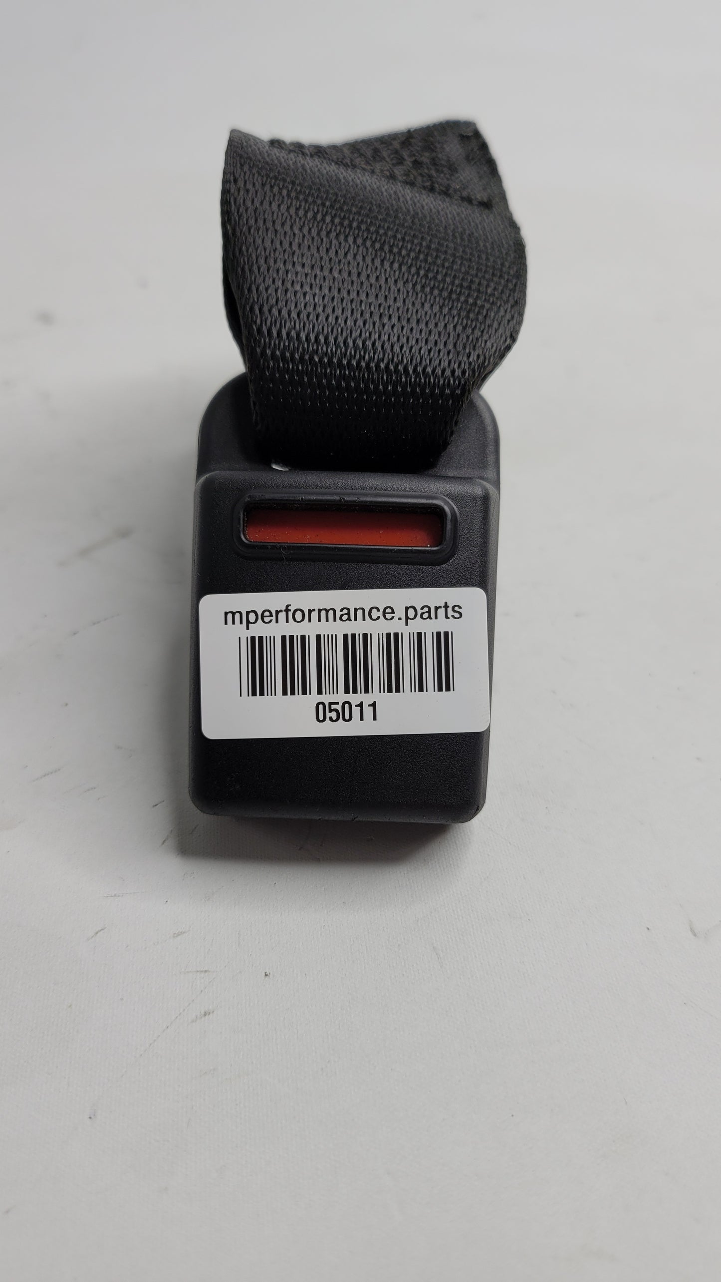 BMW M3 G80 - REAR Centre SEAT BELT Buckle / Receiver 7496283 - MPerformance.parts