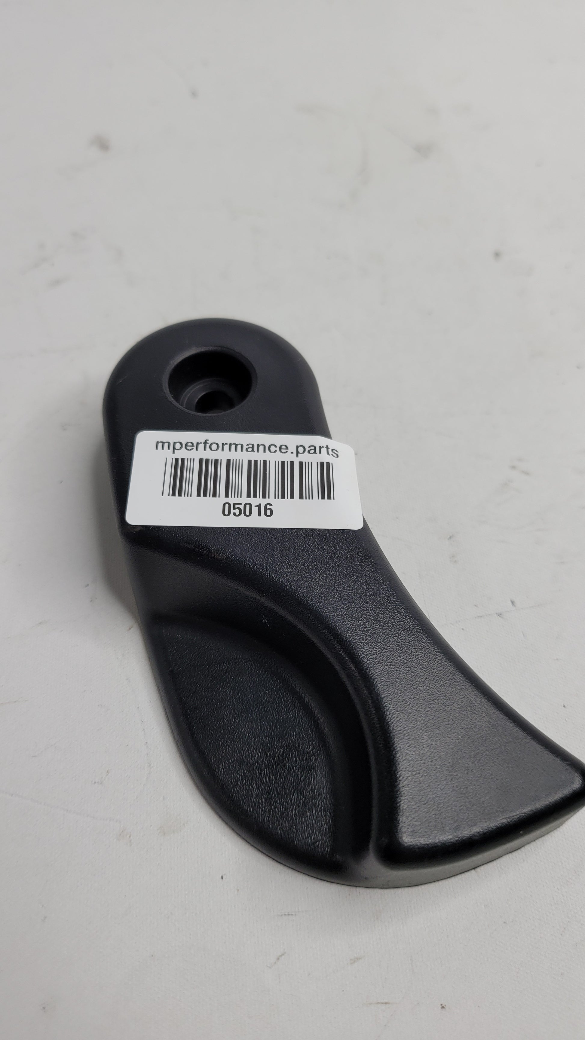 BMW F80 M3 Bonnet Release Handle 7309608 - MPerformance.parts