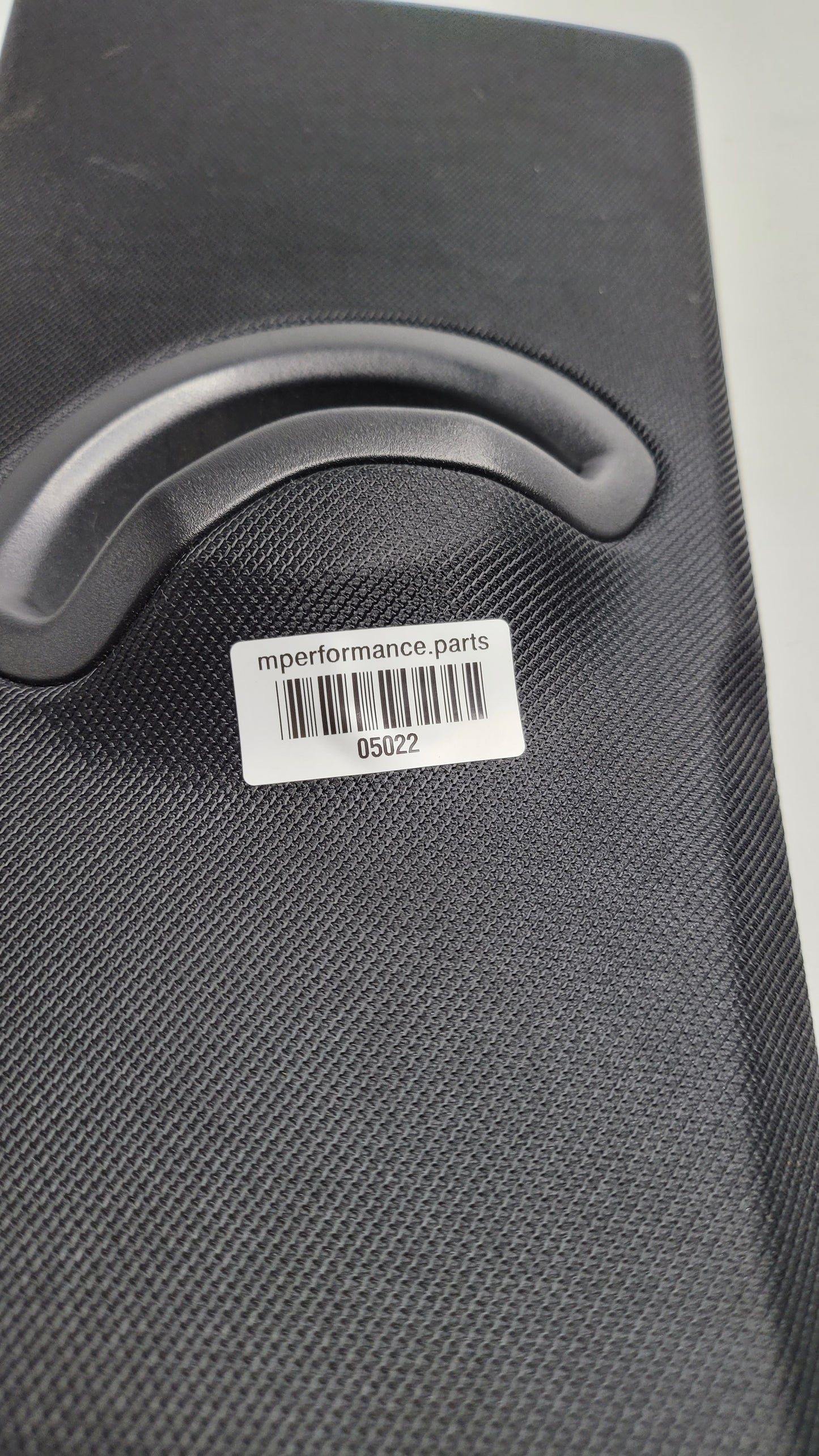 G80 M3 right side B pillar trim - 521070 - MPerformance.parts