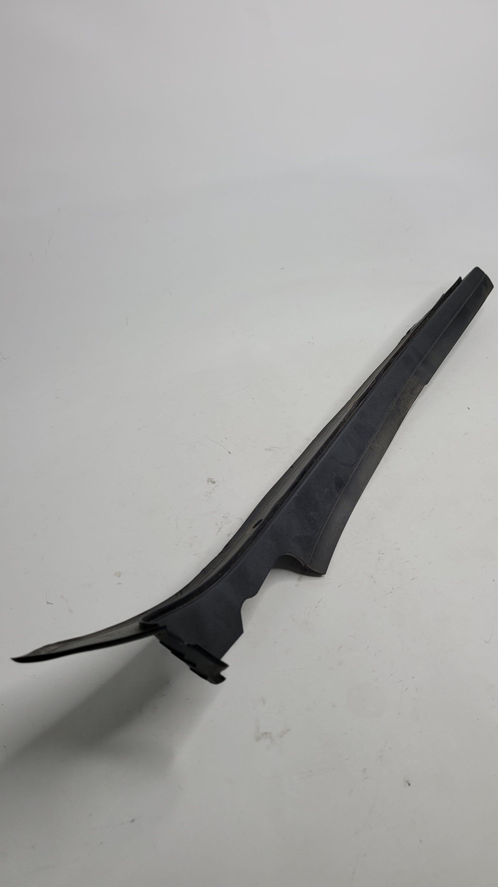 BMW M3 F80 Front Guard Fender Top Seal Trim Cover LHS 7264273 - MPerformance.parts