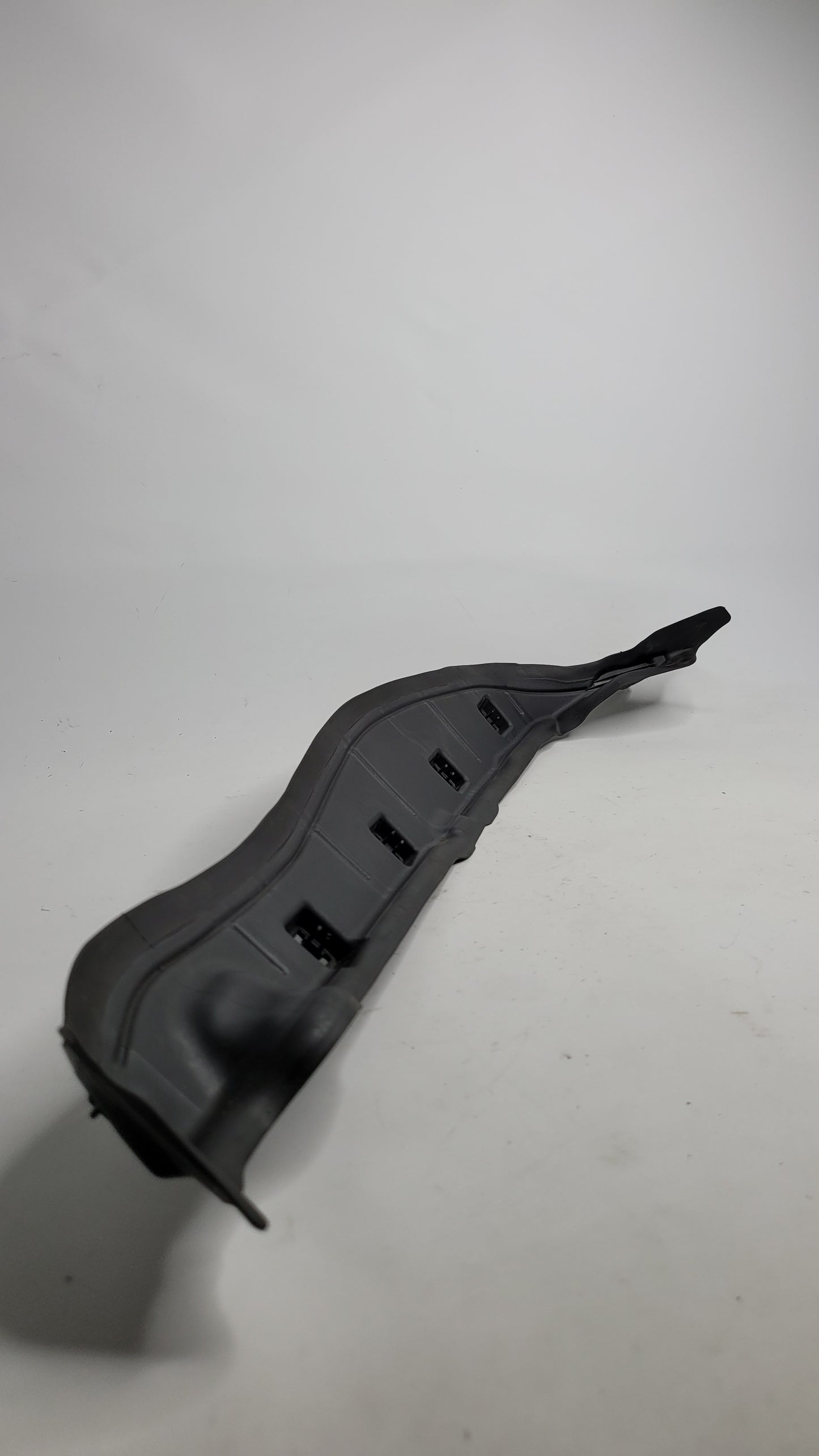 BMW M3 G80 FRONT LEFT SIDE INNER FENDER DOOR SEAL TRIM COVER 7433819 - MPerformance.parts