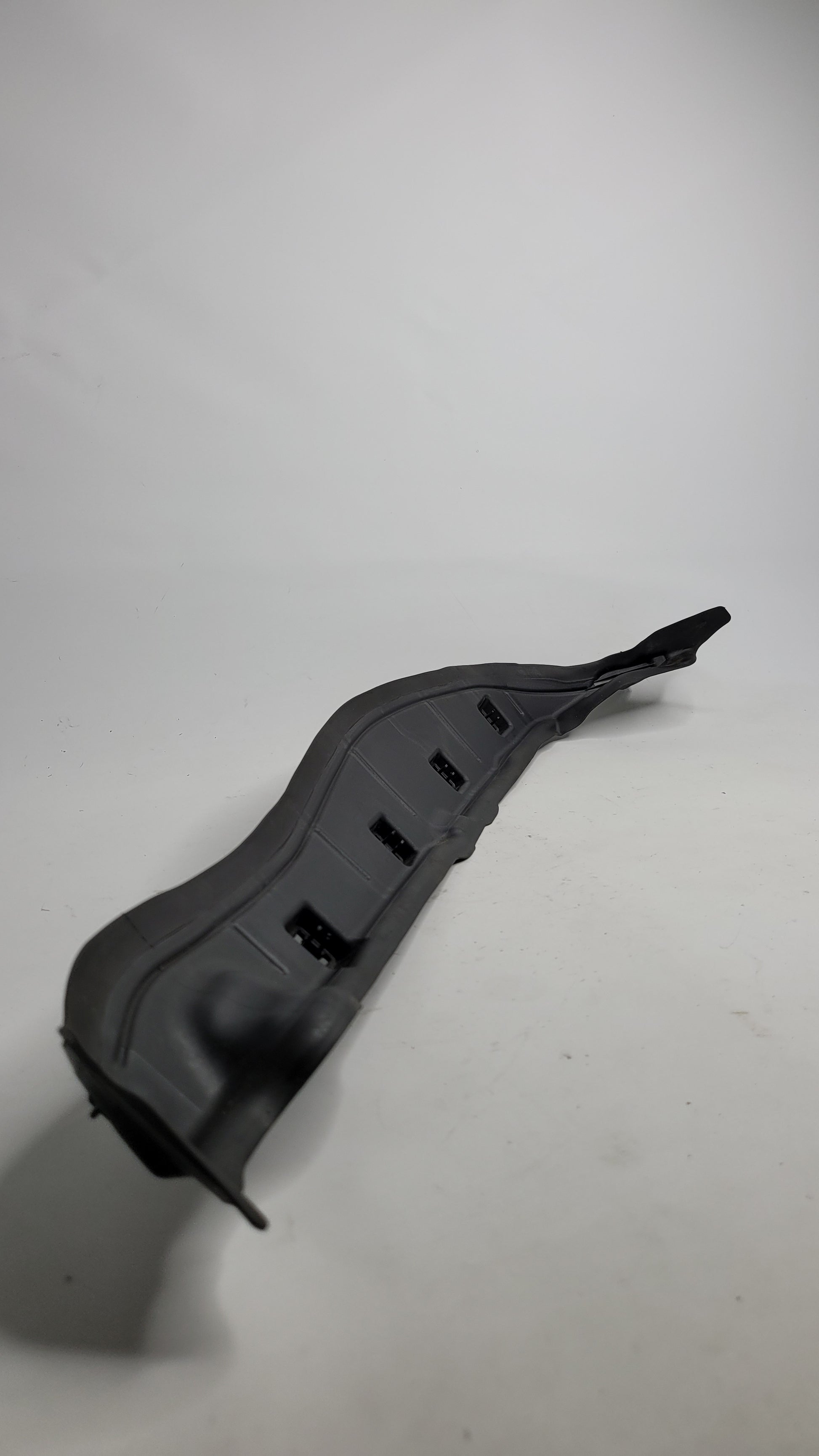 BMW M3 G80 FRONT LEFT SIDE INNER FENDER DOOR SEAL TRIM COVER 7433819 - MPerformance.parts