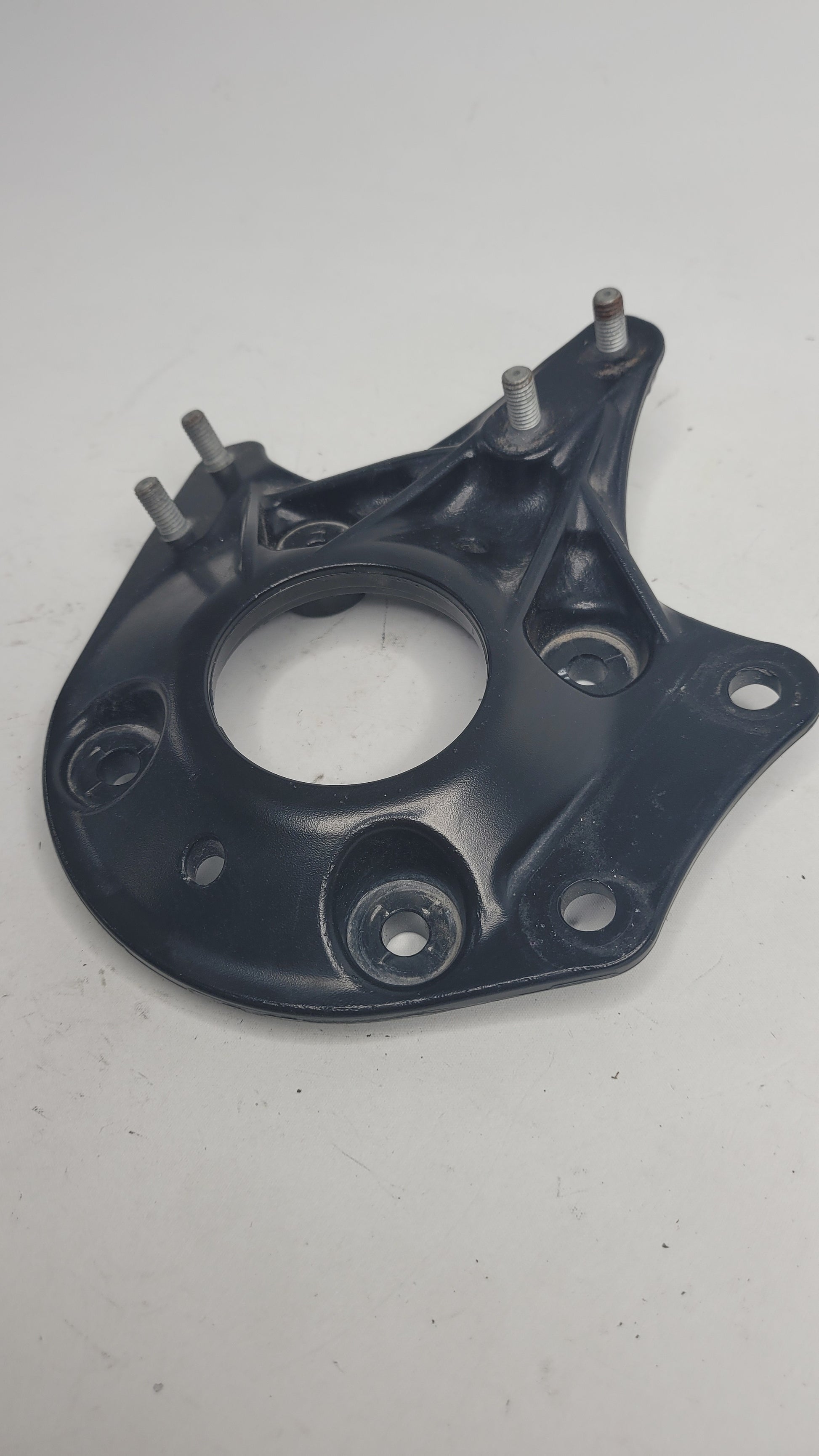 BMW M3 M4 G80 G82 G83 LEFT PASSENGER SIDE SUSPENSION STRUT TOWER BRACE 8076673 - MPerformance.parts