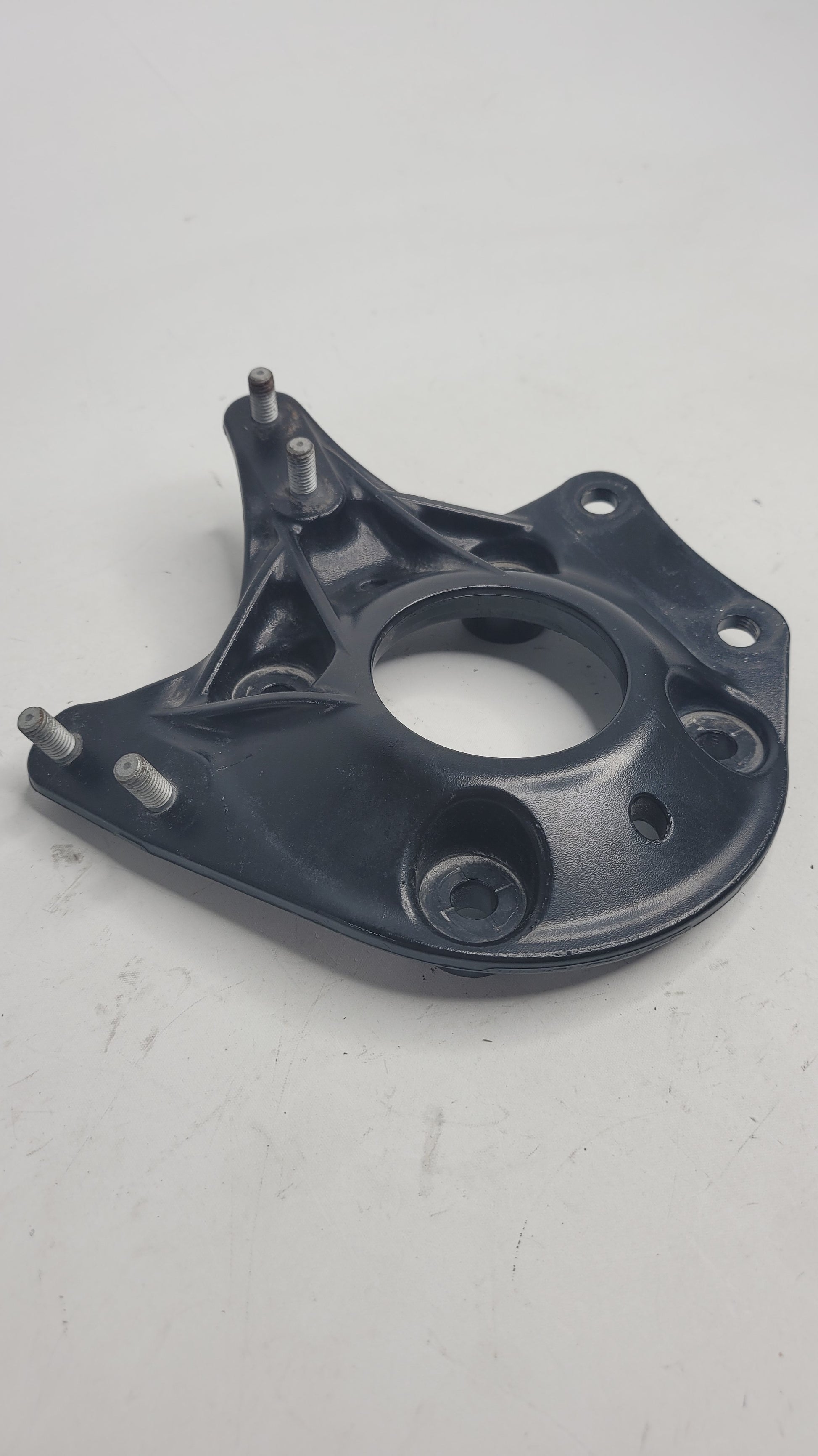 BMW M3 M4 G80 G82 G83 LEFT PASSENGER SIDE SUSPENSION STRUT TOWER BRACE 8076673 - MPerformance.parts