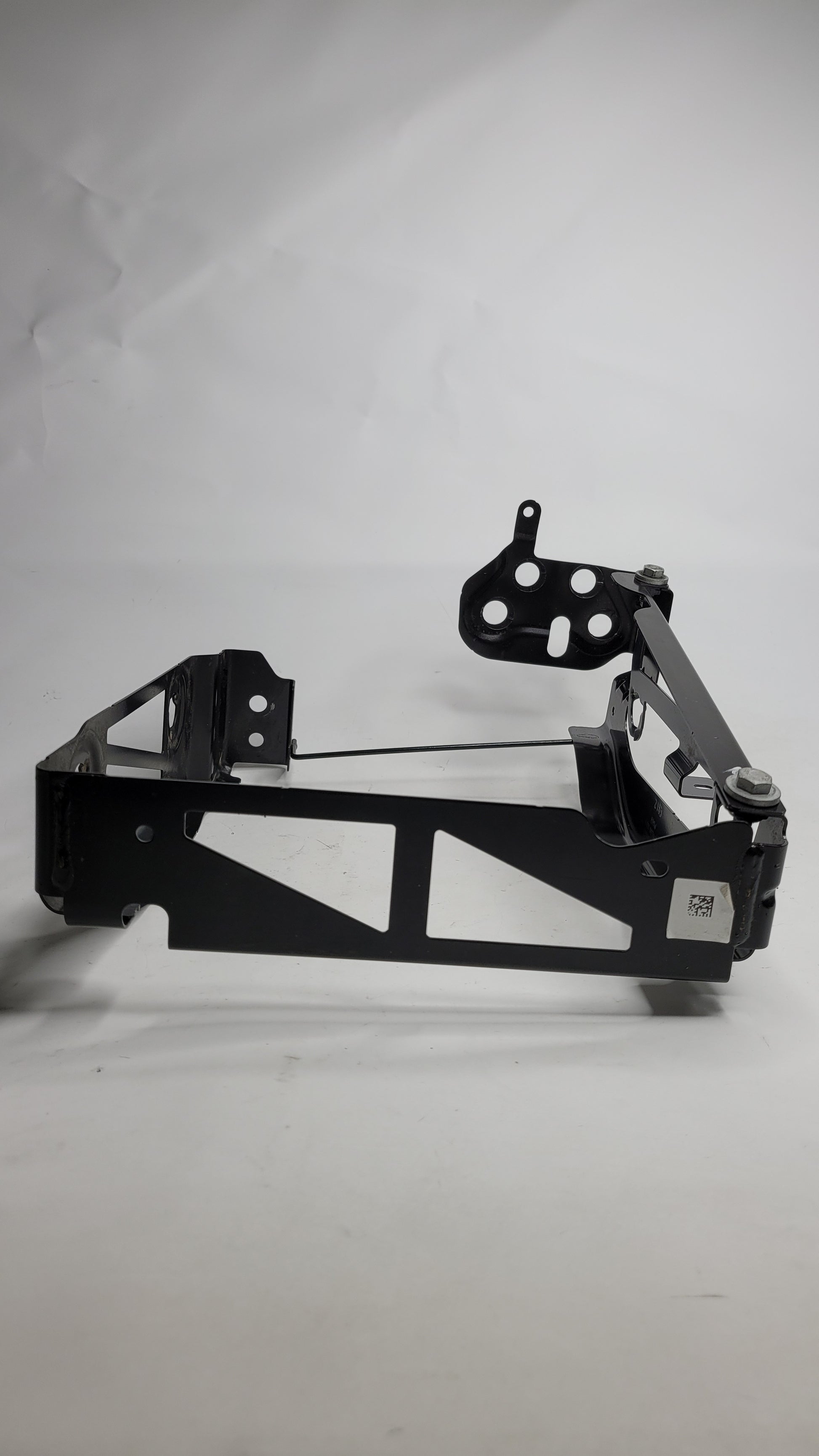 BMW M4 COUPE G82 FRONT RIGHT HEADLIGHT MOUNT PLATE 51118071636 - MPerformance.parts