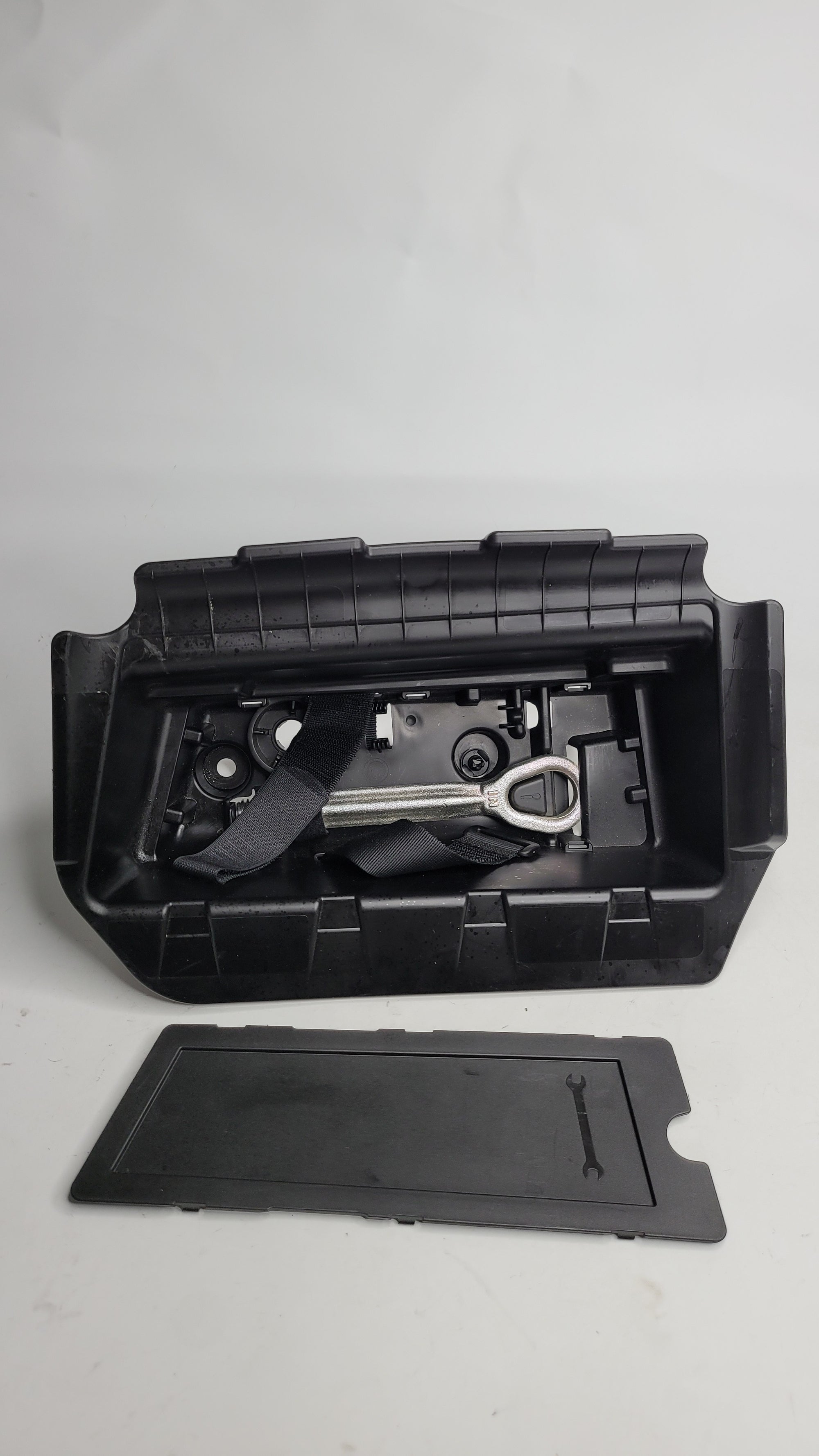 Close-up of MPerformance.parts 05095 automotive part showing detailed metal components and branding on a white background.