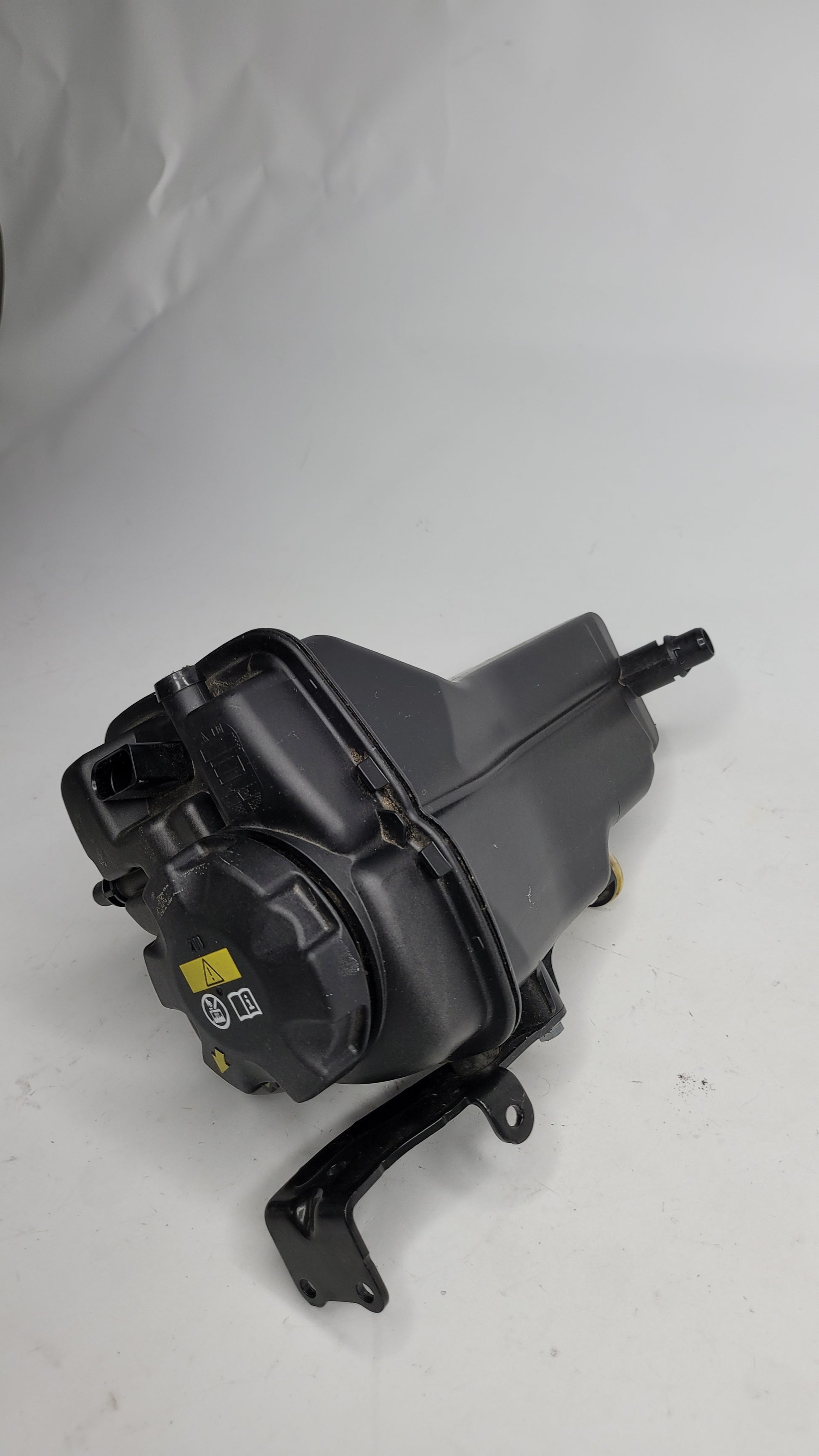 BMW M4 G82 Coolant Overflow Expansion Tank 8093924 - MPerformance.parts