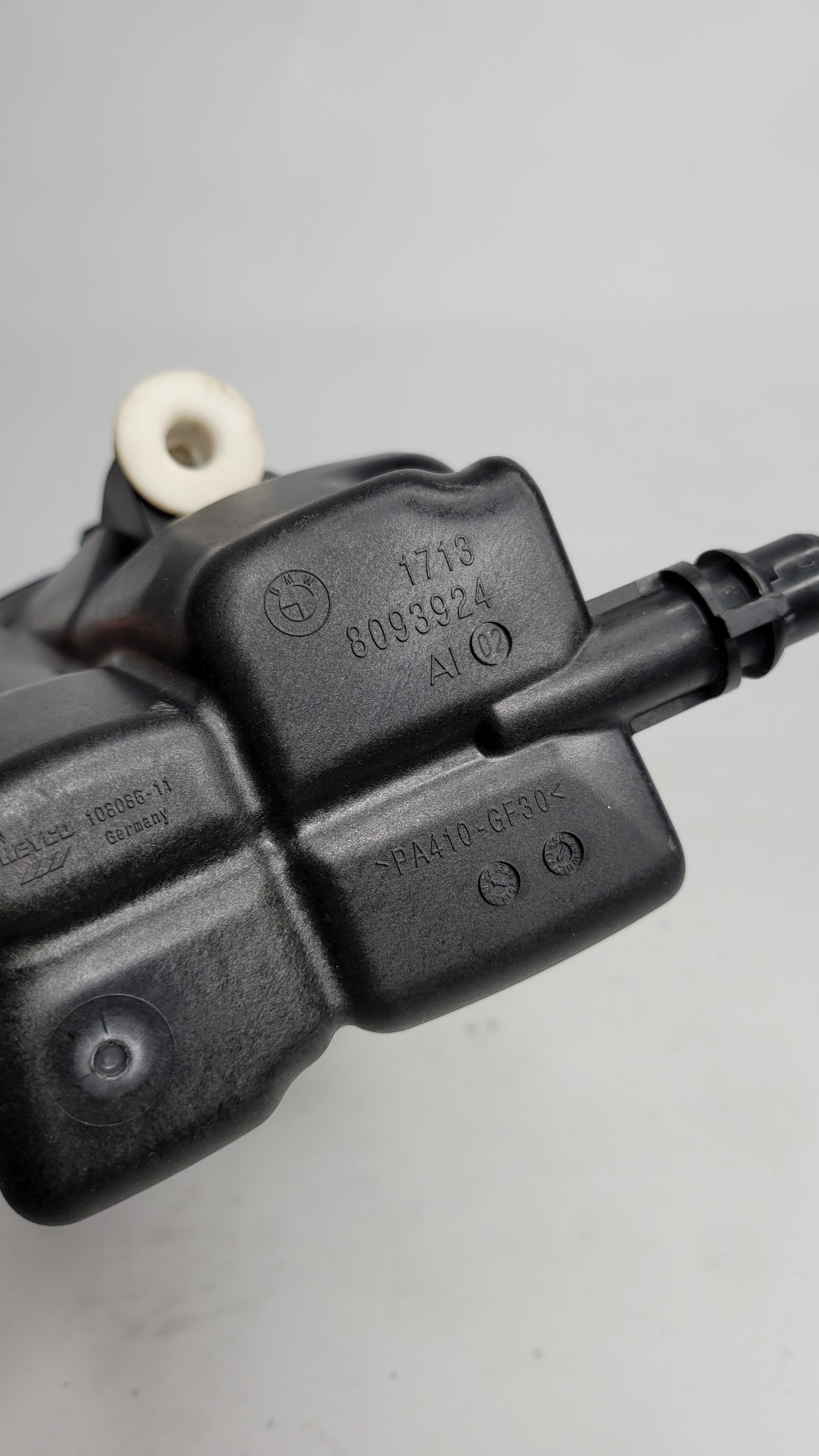 BMW M4 G82 Coolant Overflow Expansion Tank 8093924 - MPerformance.parts