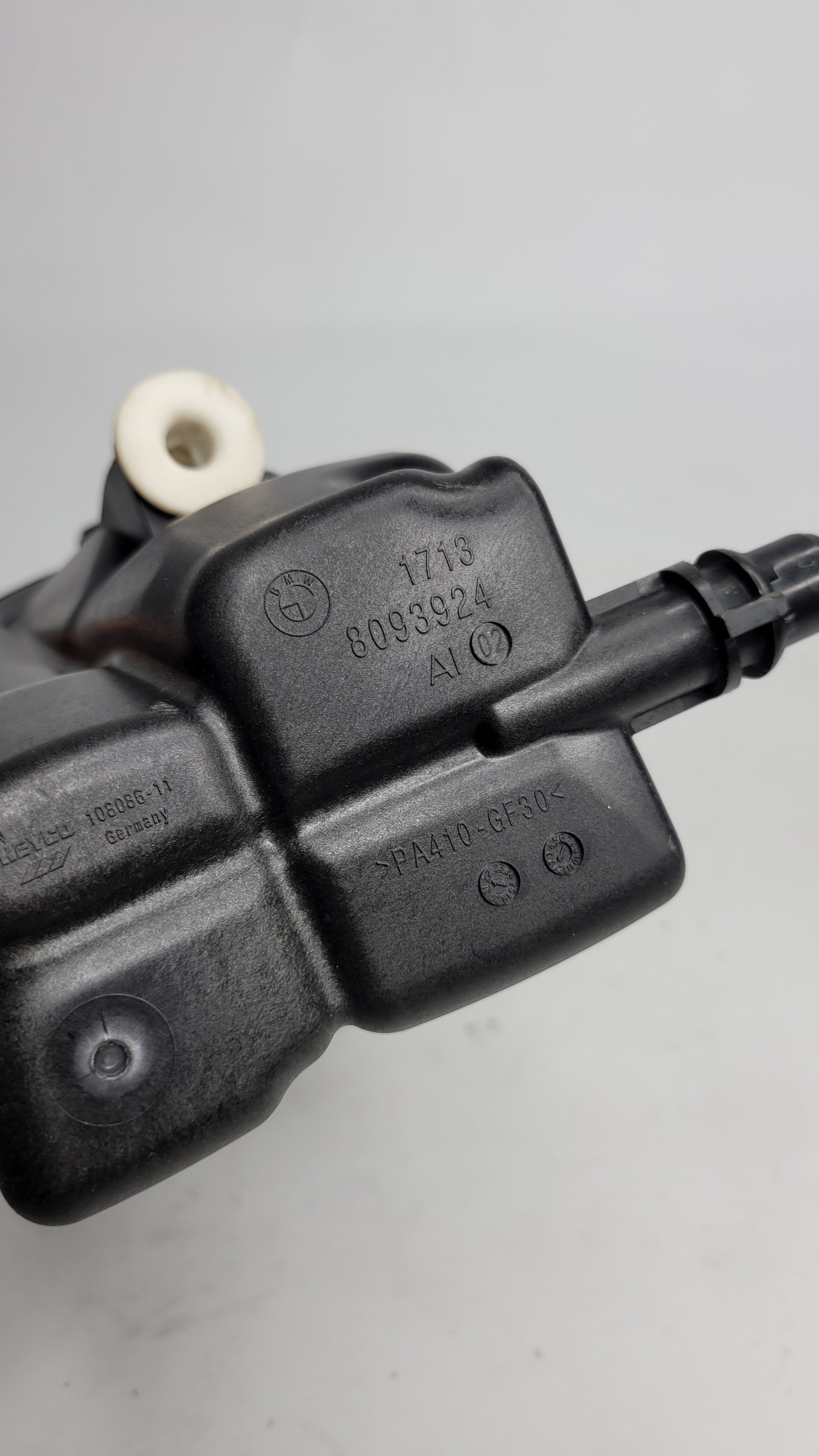 BMW M4 G82 Coolant Overflow Expansion Tank 8093924 - MPerformance.parts