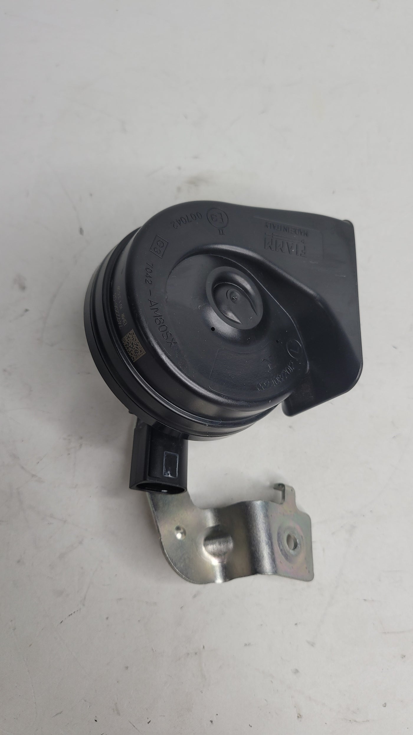 BMW M3 G80 LEFT SIDE LOW NOTE TONE HORN SIGNAL - 7492206 - MPerformance.parts