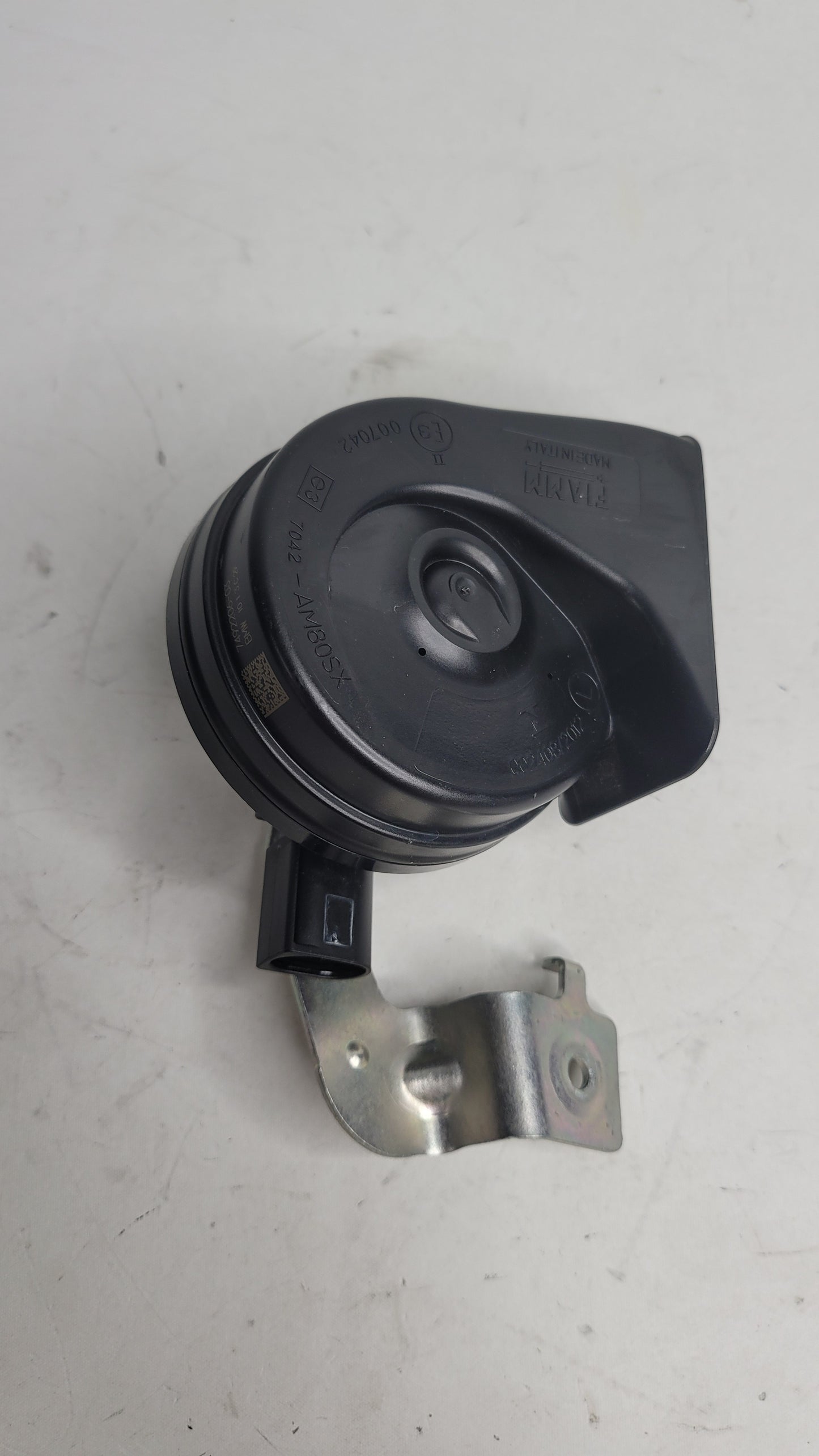 BMW M3 G80 LEFT SIDE LOW NOTE TONE HORN SIGNAL - 7492206 - MPerformance.parts