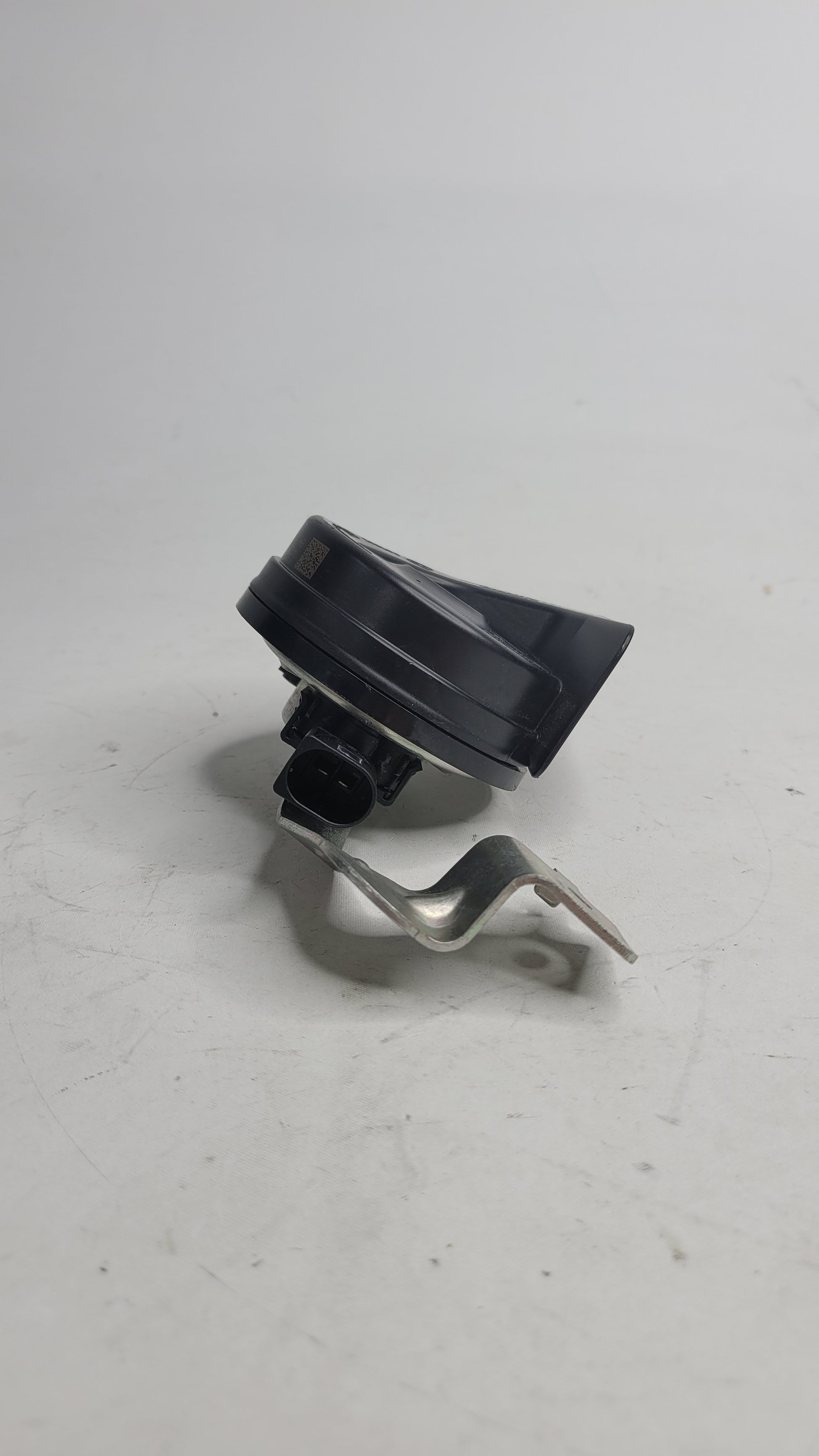BMW M3 G80 LEFT SIDE LOW NOTE TONE HORN SIGNAL - 7492206 - MPerformance.parts