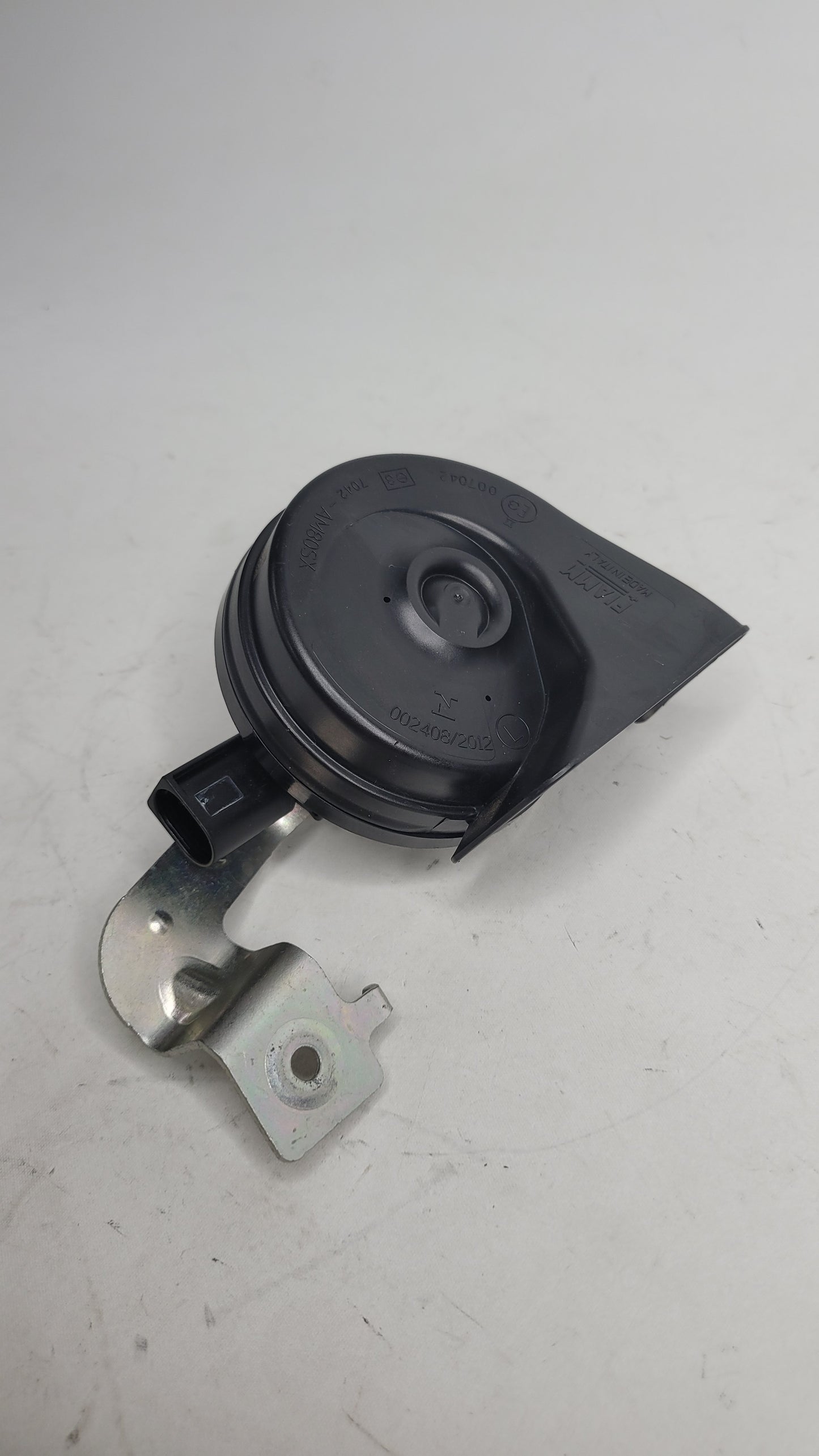 BMW M3 G80 LEFT SIDE LOW NOTE TONE HORN SIGNAL - 7492206 - MPerformance.parts
