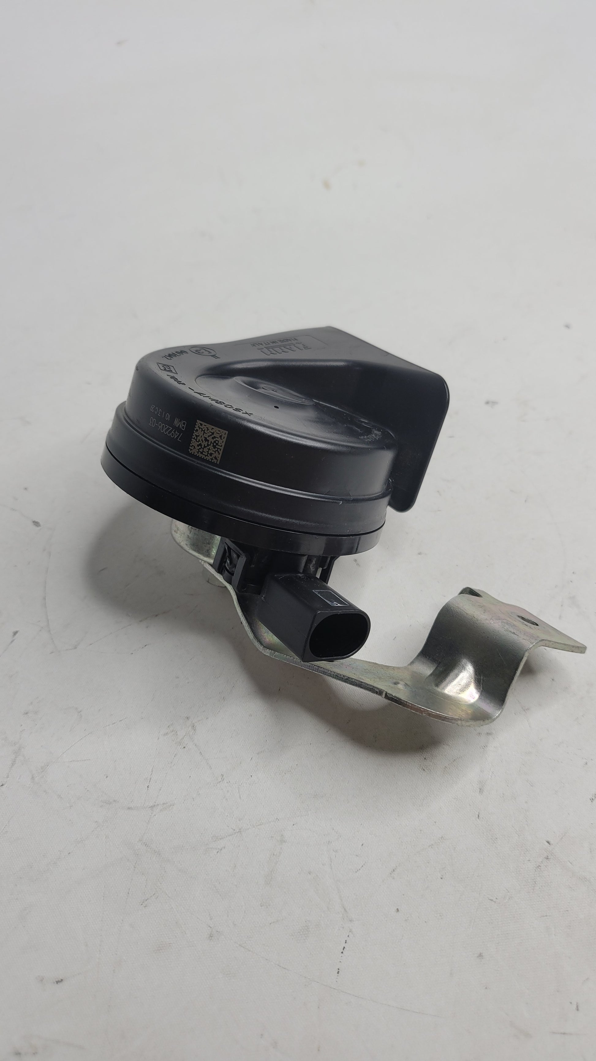 BMW M3 G80 LEFT SIDE LOW NOTE TONE HORN SIGNAL - 7492206 - MPerformance.parts