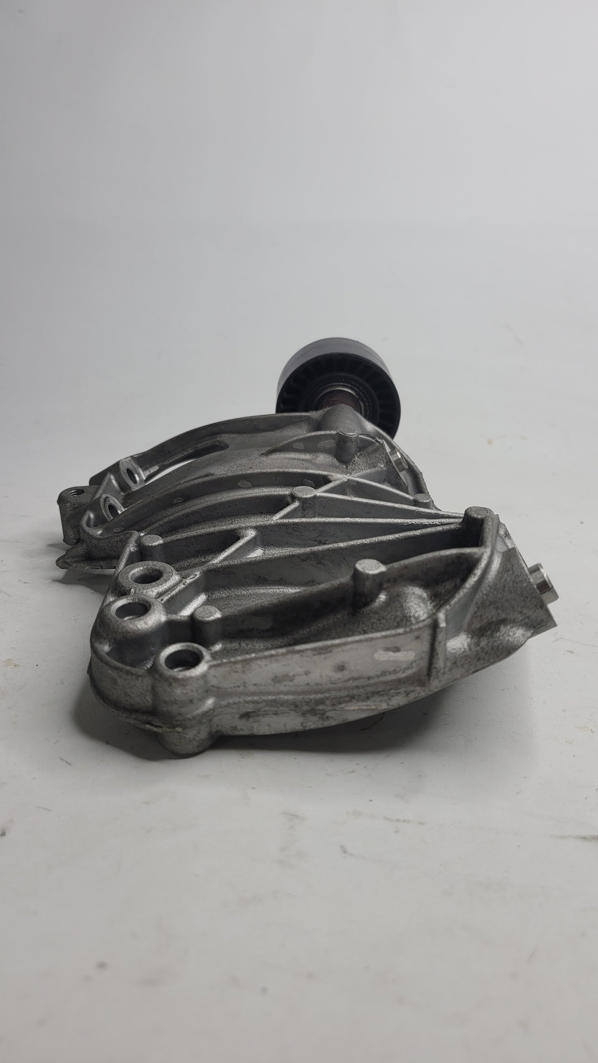 BMW 4 SERIES F82/F83 M4 A/C COMPRESSOR BRACKET 64557585167 - MPerformance.parts