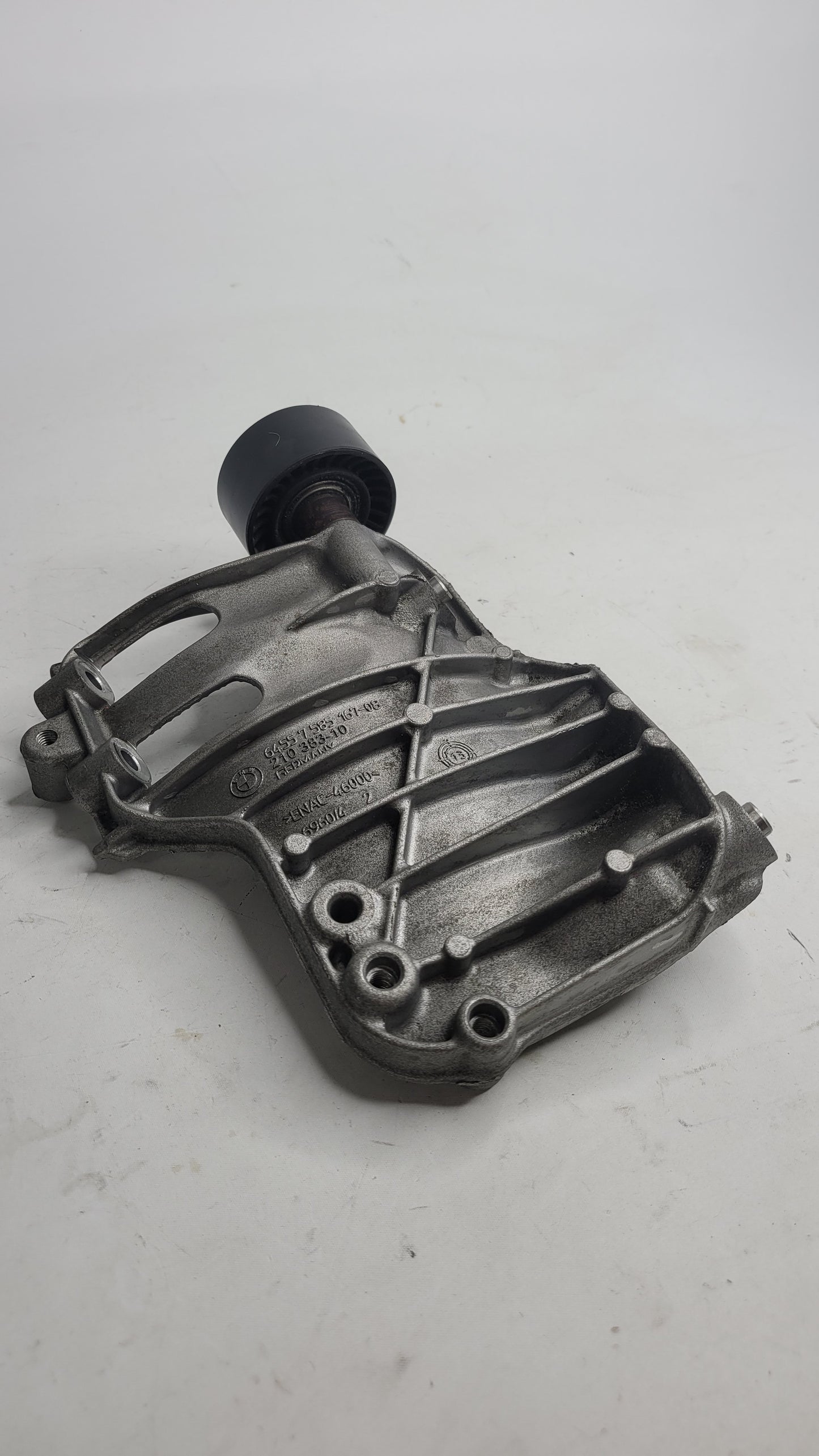 BMW 4 SERIES F82/F83 M4 A/C COMPRESSOR BRACKET 64557585167 - MPerformance.parts