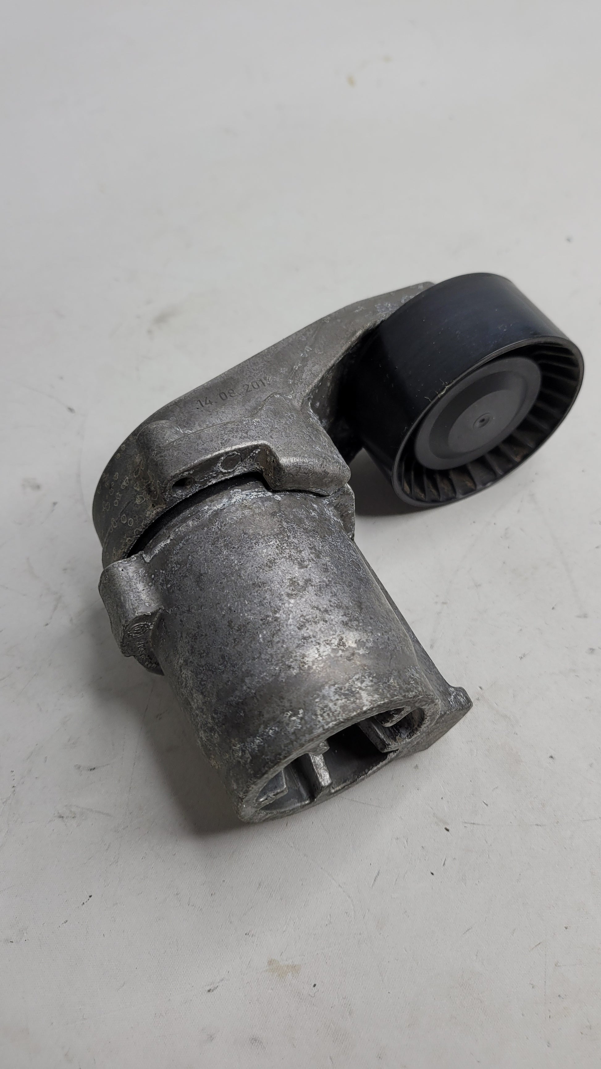 Belt Tension Idle Pulley for BMW 3 4 5 6 7 M2 M3 M4 X3 X4 X5 X6 - 8604266 - MPerformance.parts