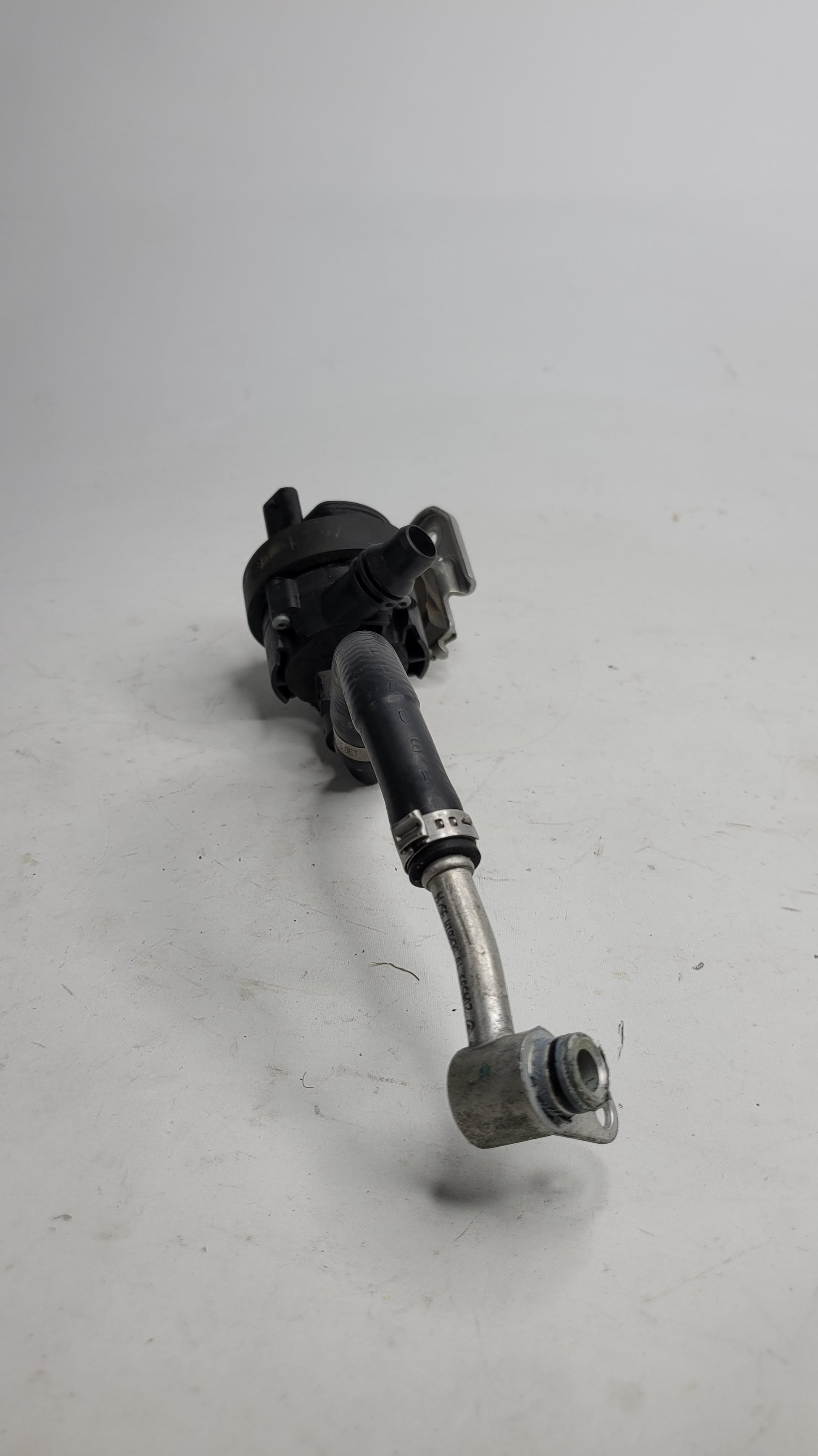F80 BMW M3 AUXILIARY WATER PUMP 3.0 PETROL 7850568 - MPerformance.parts