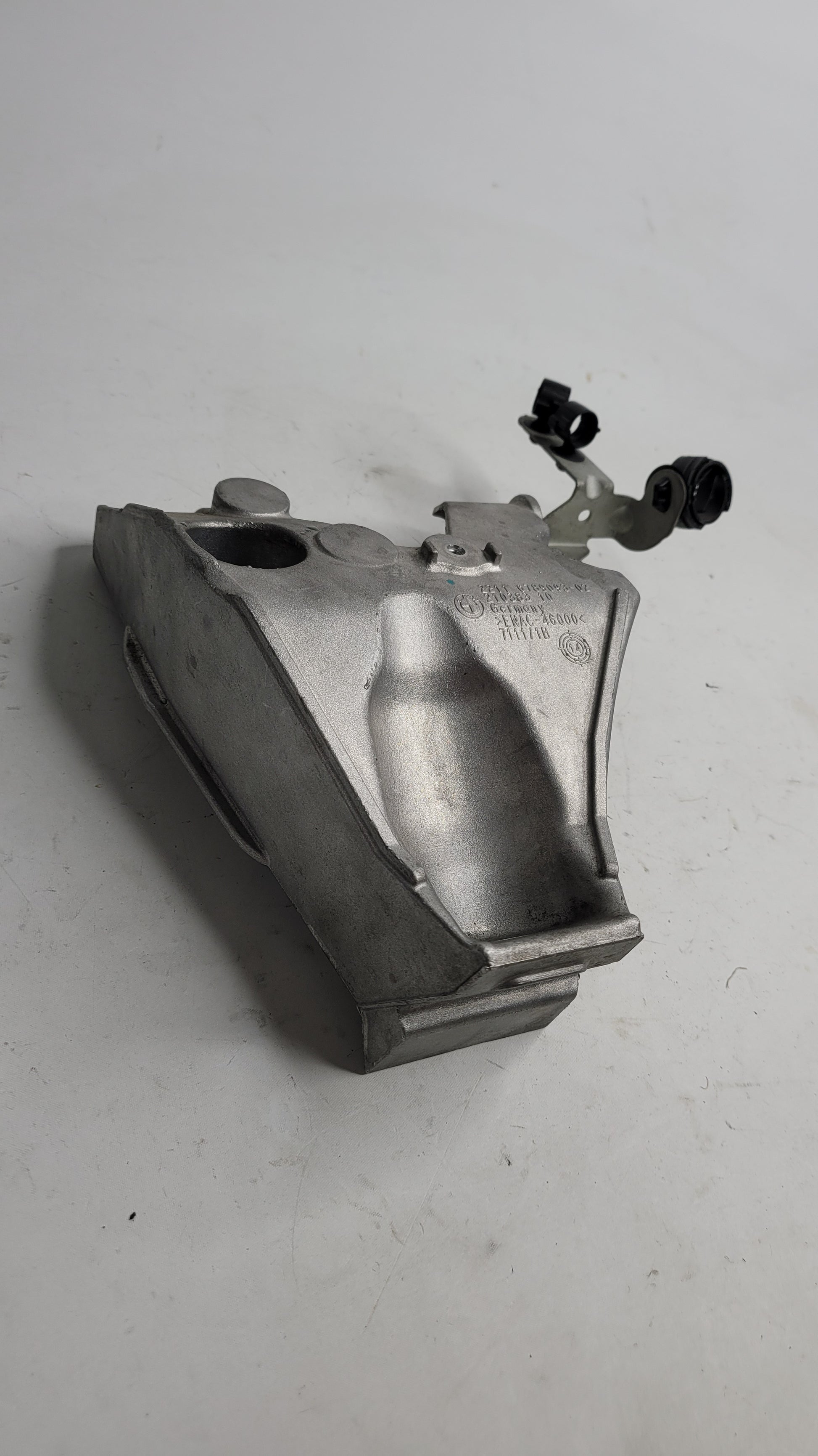 BMW M3 3.0L - LEFT Engine / Motor Mount Bracket 6789093 - MPerformance.parts