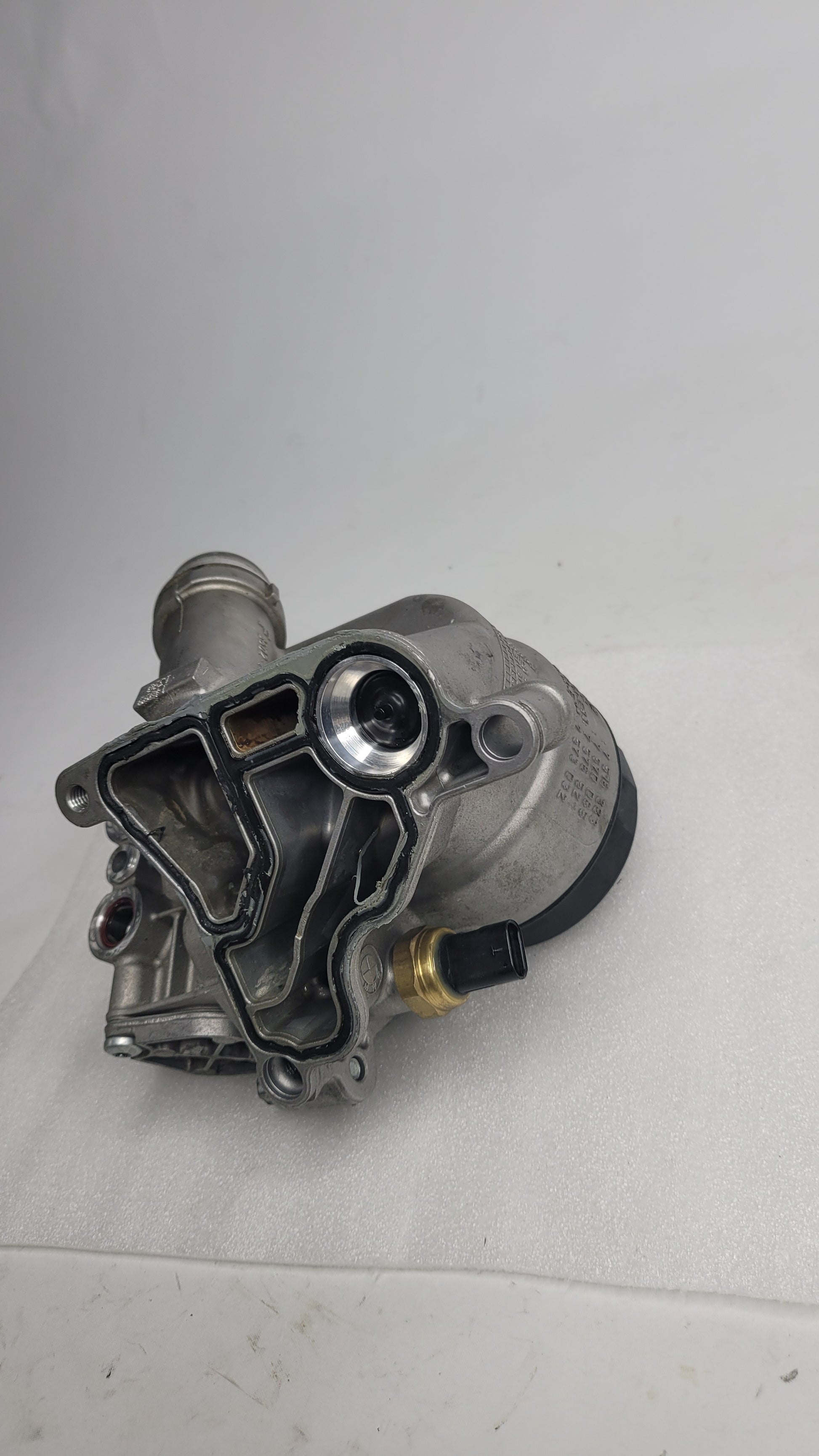 BMW F80 F82 F83 M3 M4 S55 3.0 PETROL OIL FILTER HOUSING OIL COOLER 7516383 - MPerformance.parts